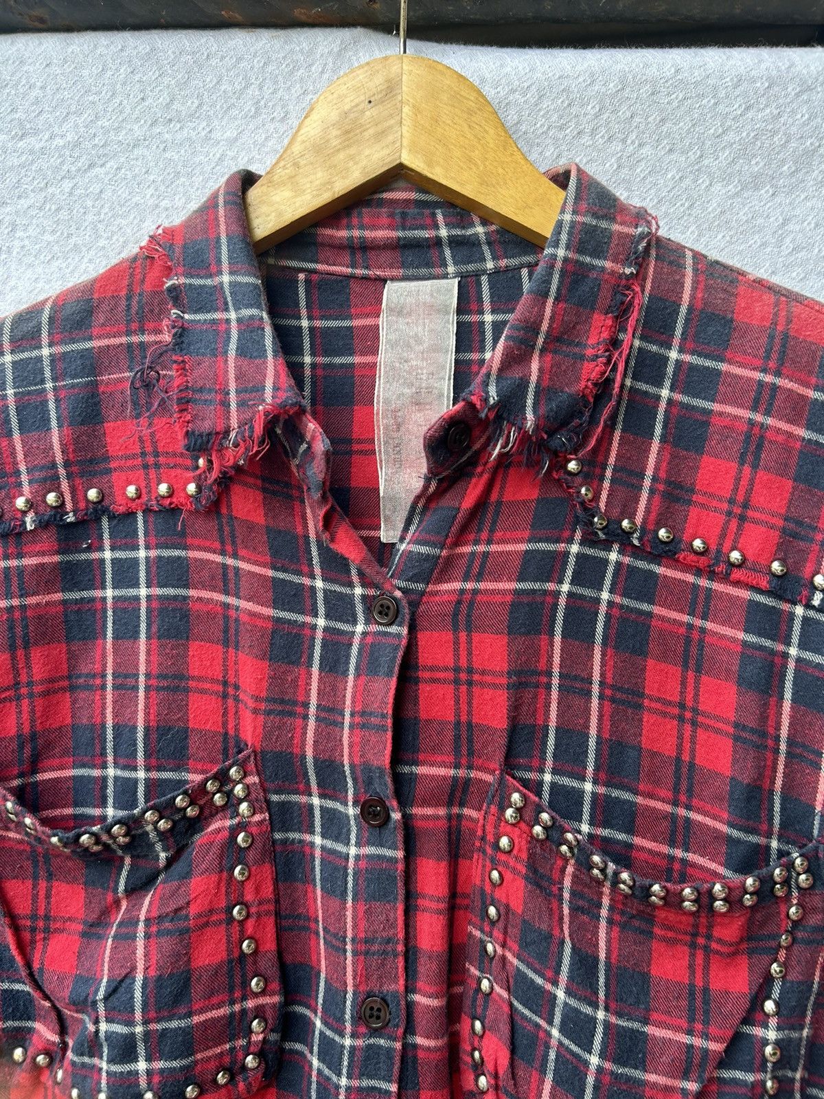 If Six Was Nine × Japanese Brand × Le Grande Bleu (L.G.B.) 💸BINDINGOFFER💸Echopahty studded distressed shirt Size US L / EU 52-54 / 3 - 5 Thumbnail