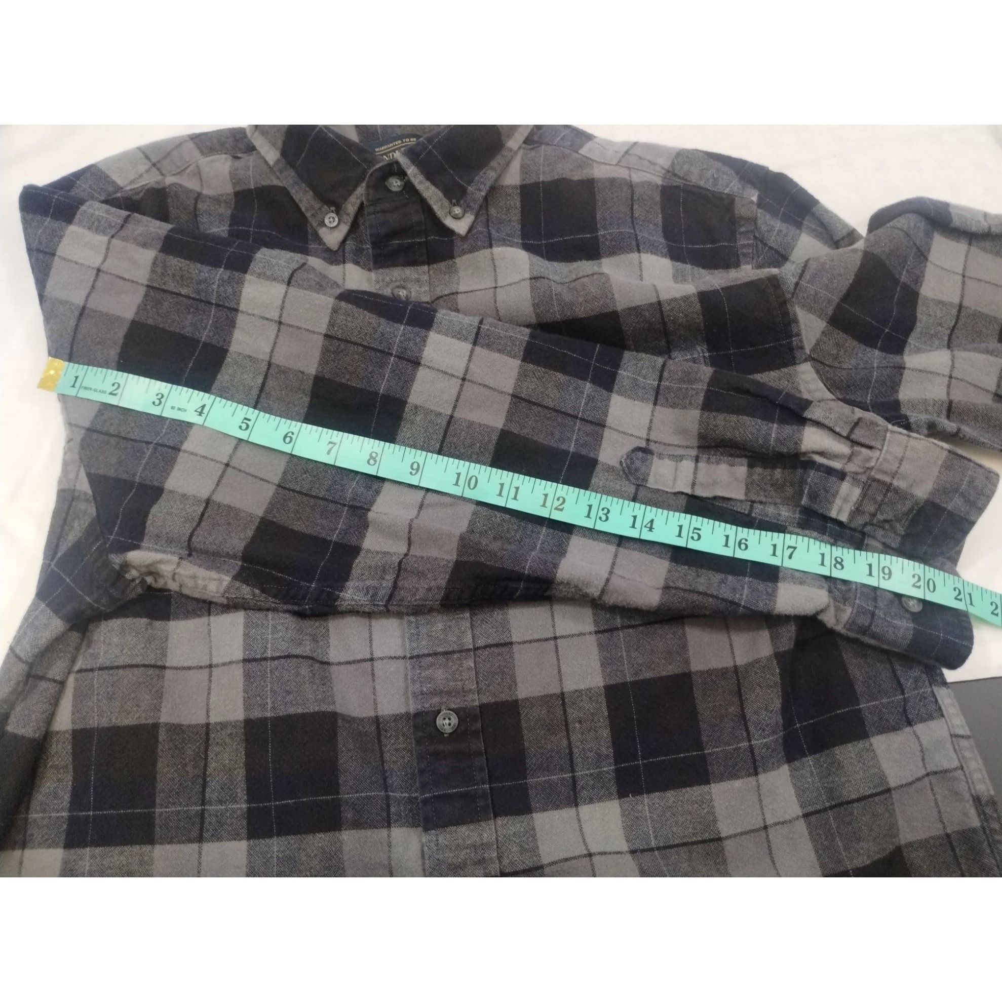 Pendleton Pendleton Men's Grey/Black Shirt/Button Up Size L SKU 3749 Size US L / EU 52-54 / 3 - 8 Thumbnail