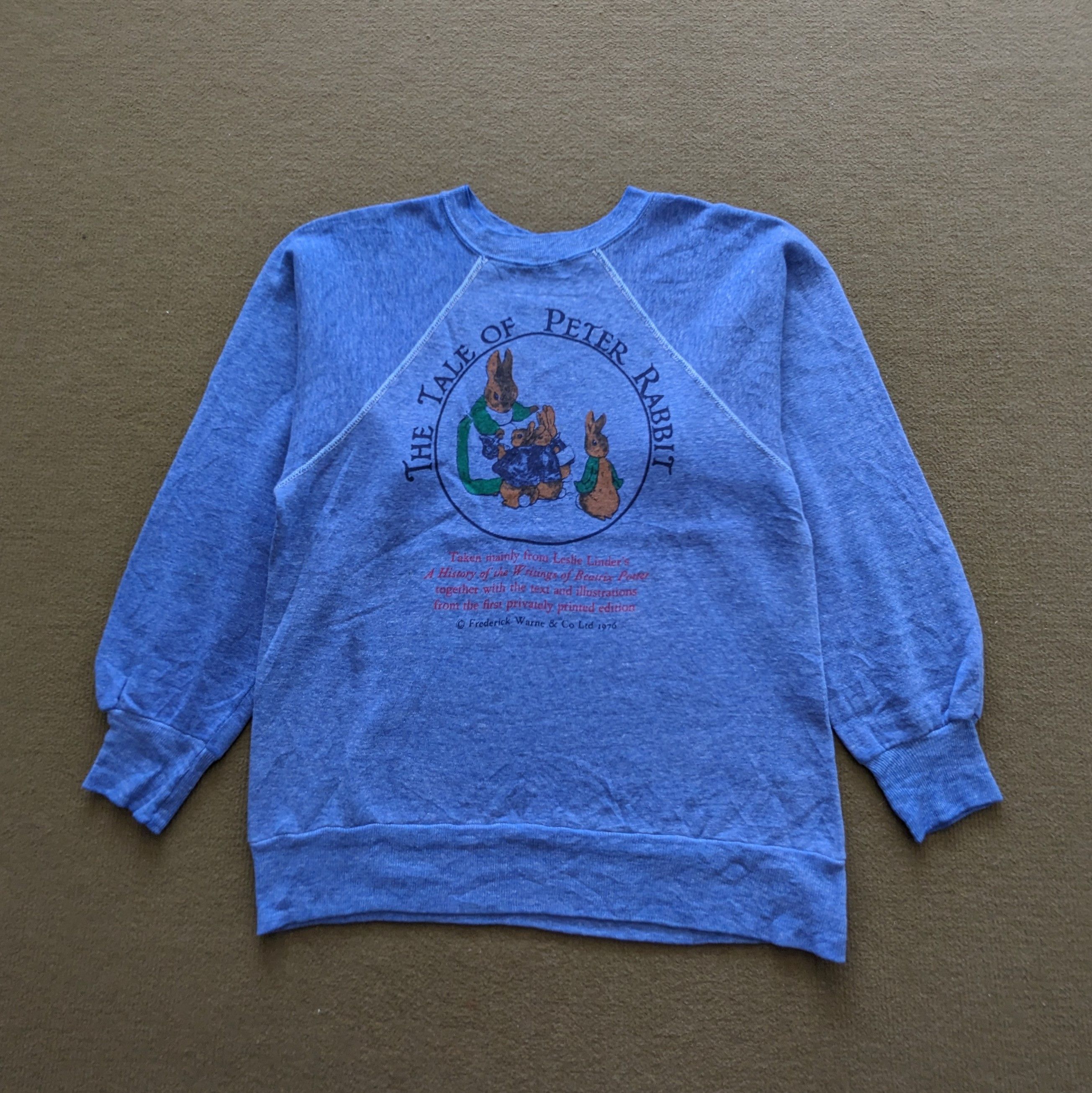 Other Vintage The Tale Of Peter Rabbit Books Sweatshirt Size US S / EU 44-46 / 1 - 1 Thumbnail