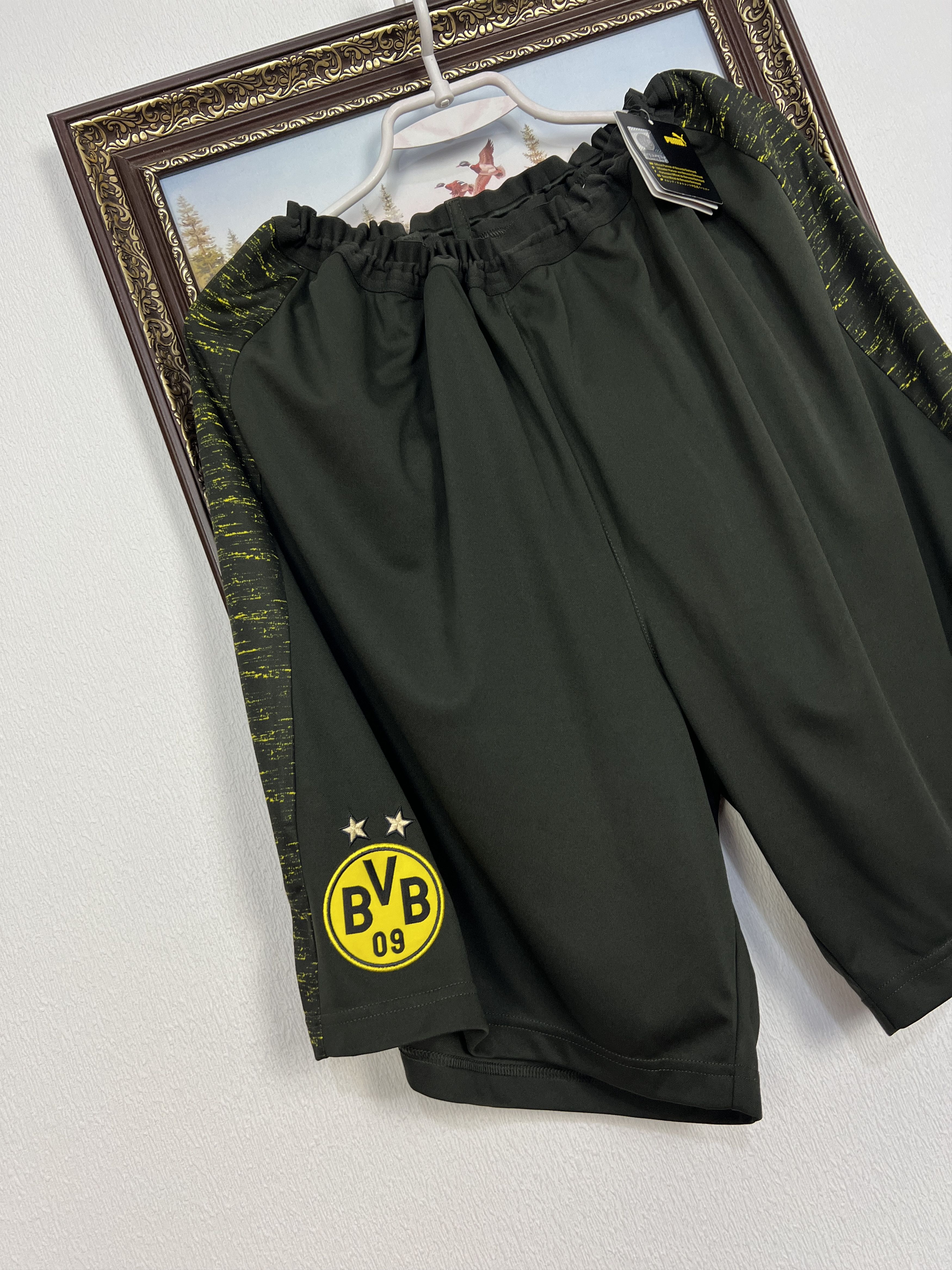 Puma Puma Borussia Dortmund Football Shorts Soccer Athletic 3XL Size US 40 / EU 56 - 2 Thumbnail