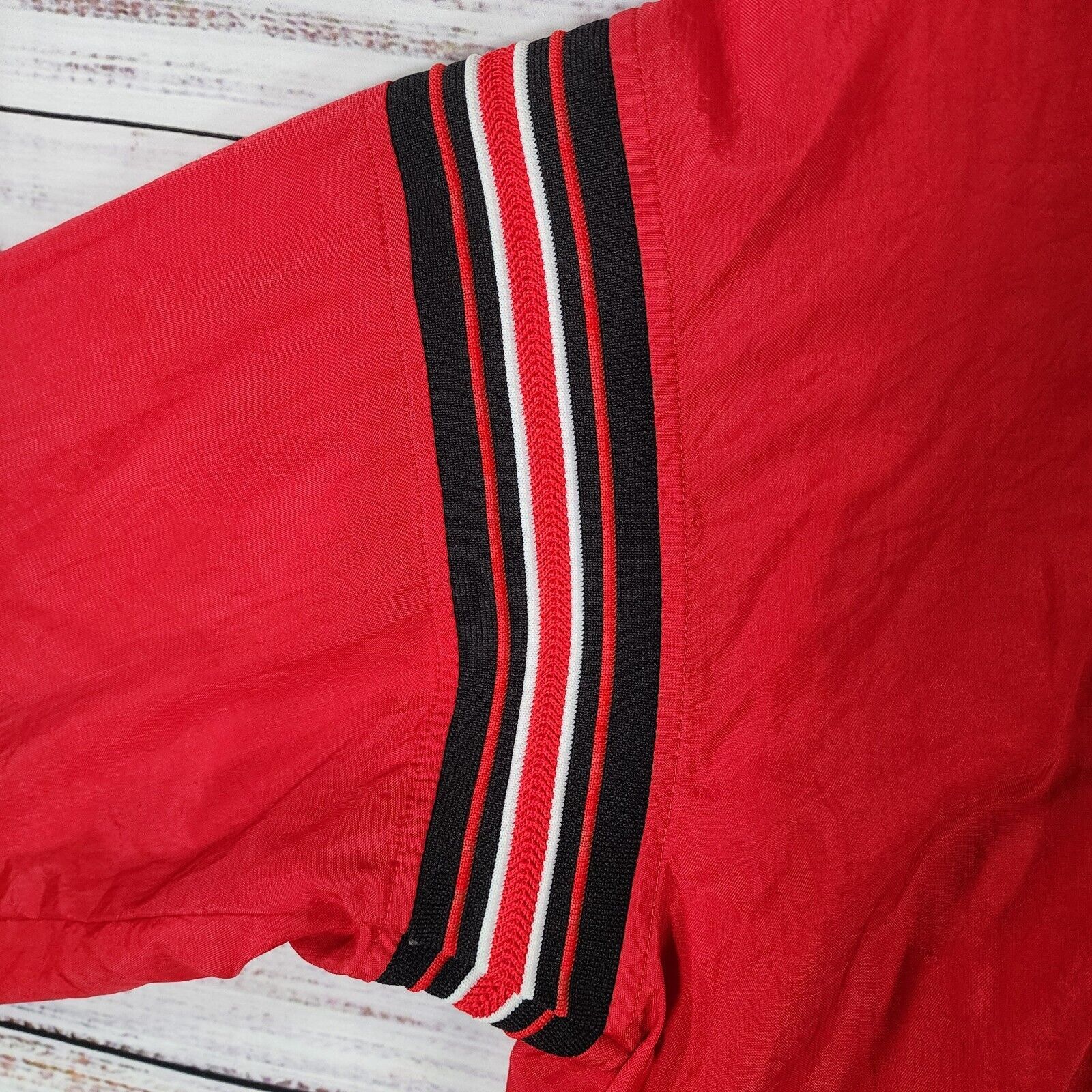 Champion VTG Champion Windbreaker Mens S Pullover Red With Black Size US S / EU 44-46 / 1 - 6 Thumbnail