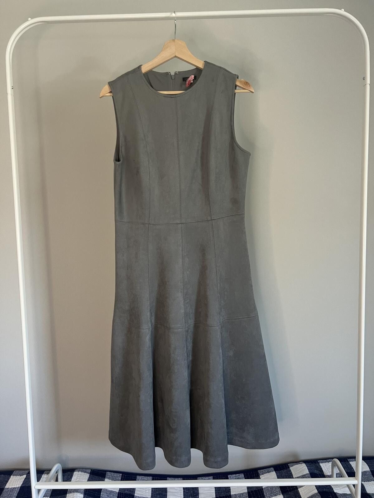 Ann Taylor Ann Taylor Gray Faux Suede Fit & Flare Midi Dress - Size 10 Size L / US 10 / IT 46 - 3 Thumbnail