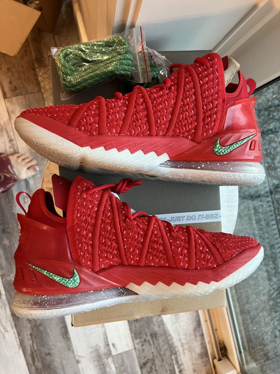 Nike Nike LeBron 18 X-Mas Christmas in LA size 12 Size US 12 / EU 45 - 5 Thumbnail