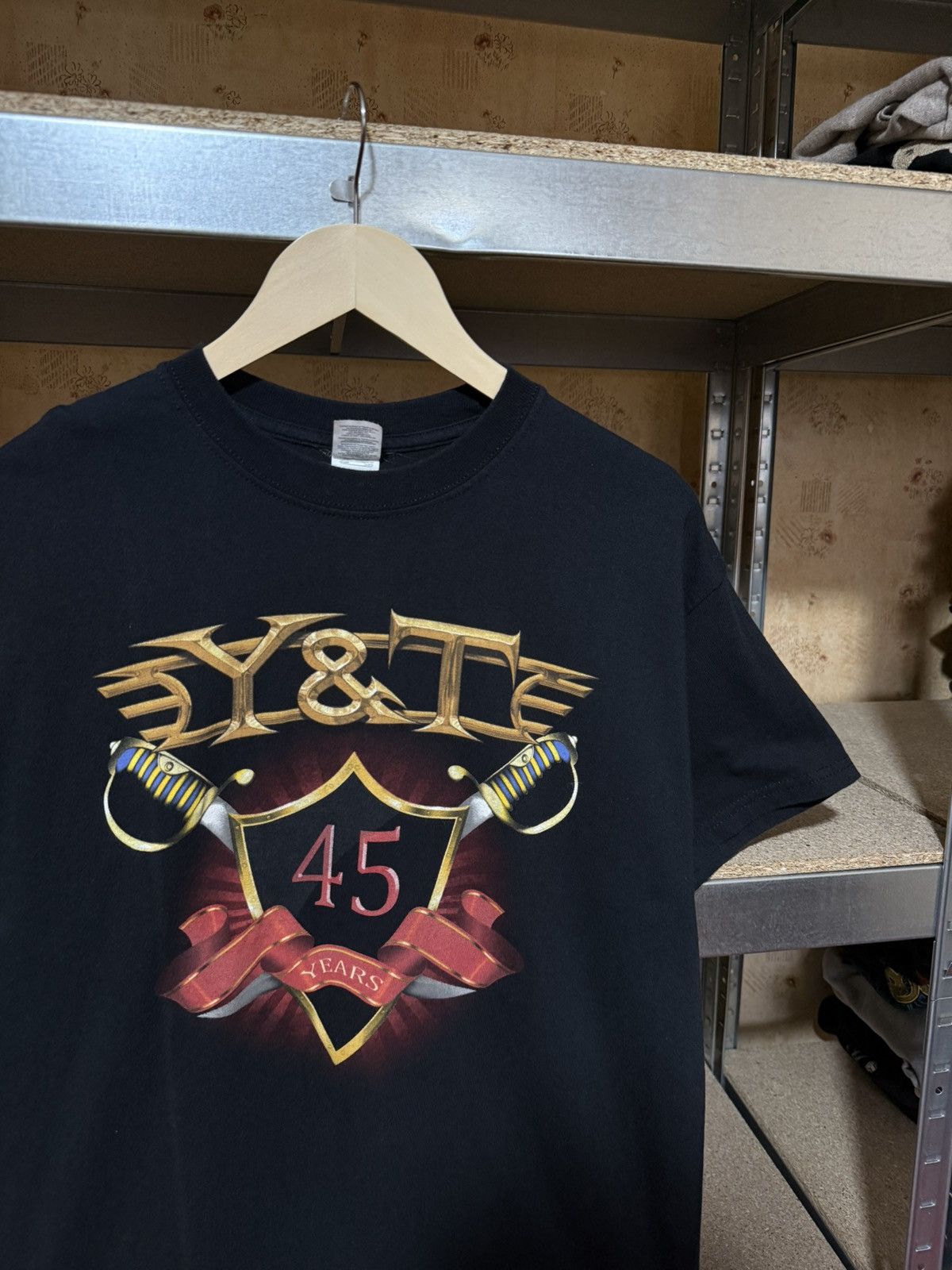 Band Tees × Vintage Vintage Y&T 45-years World Tour 2019 Rock Band T-Shirt Y2K Size US M / EU 48-50 / 2 - 4 Thumbnail