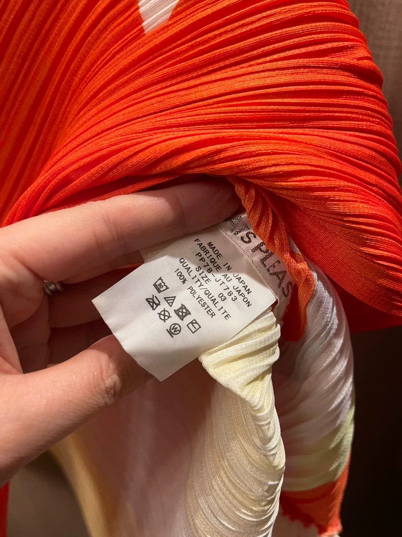 Issey Miyake Issey Miyake size:3 Orange pod pleated top Size S / US 4 / IT 40 - 2 Thumbnail