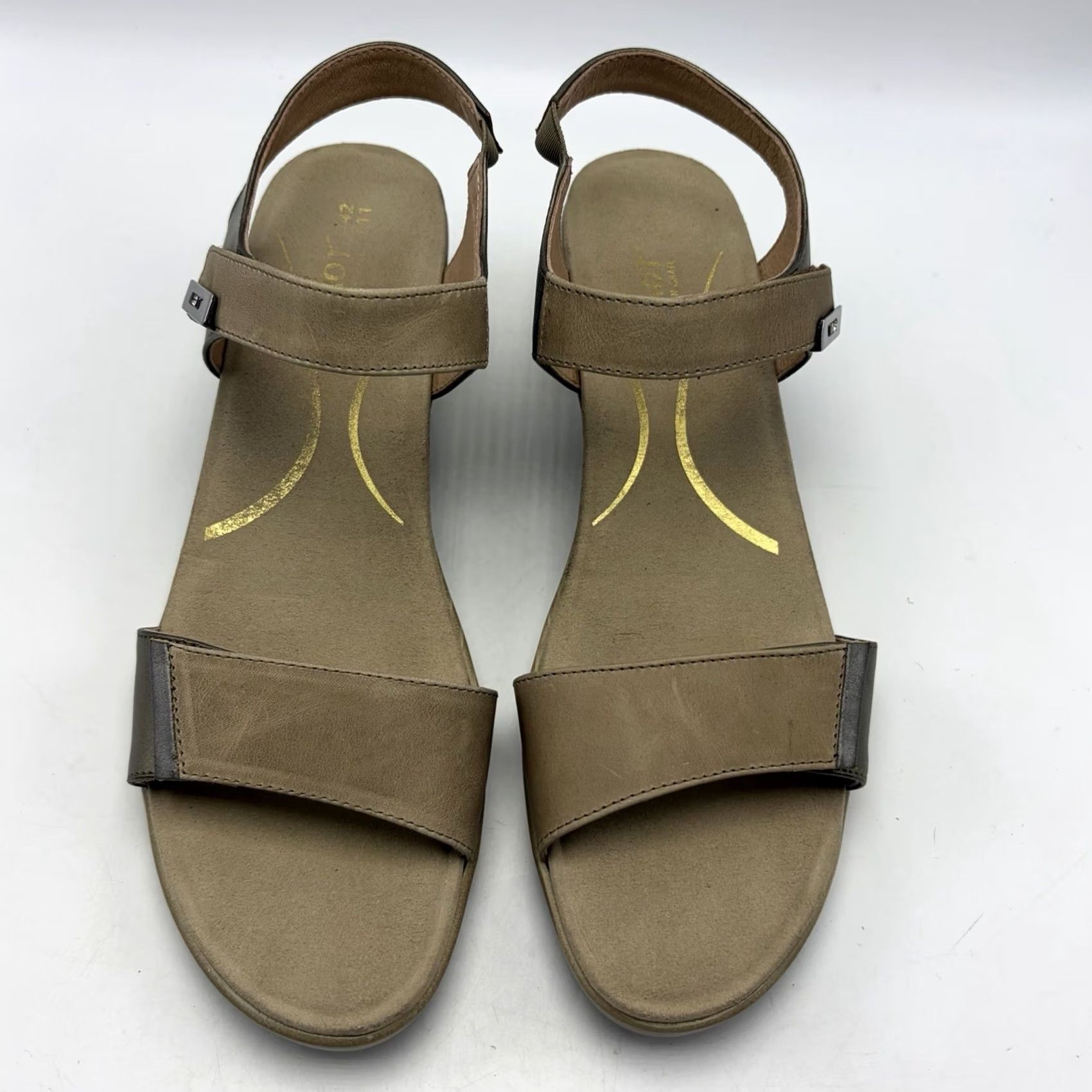 Vintage VINTAGE? Naot Sandal Womens 11 EU 42 Beige Leather Ankle Strap Block Heel Mid Slingback Adjustable Cushion Comfort Closed Toe? Size US 11 / IT 41 - 4 Thumbnail