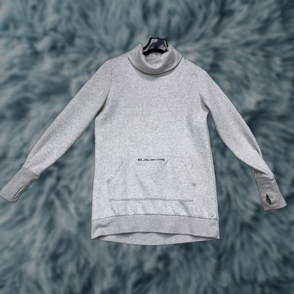 Fabletics **FABLETICS WOMENS TURTLE NECK LARGE GRAY SWEATER** User: **FABLETICS WOMENS LARGE TURTLE NECK GRAY SWEATER** Size L / US 10 / IT 46 - 1 Thumbnail