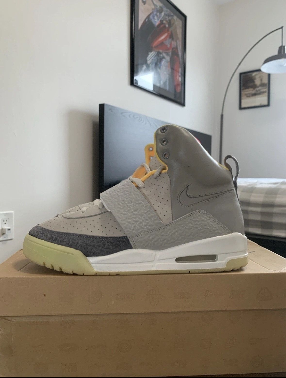 Kanye West × Nike Nike Air Yeezy 1 Zen Grey Size US 9 / EU 42 - 2 Thumbnail