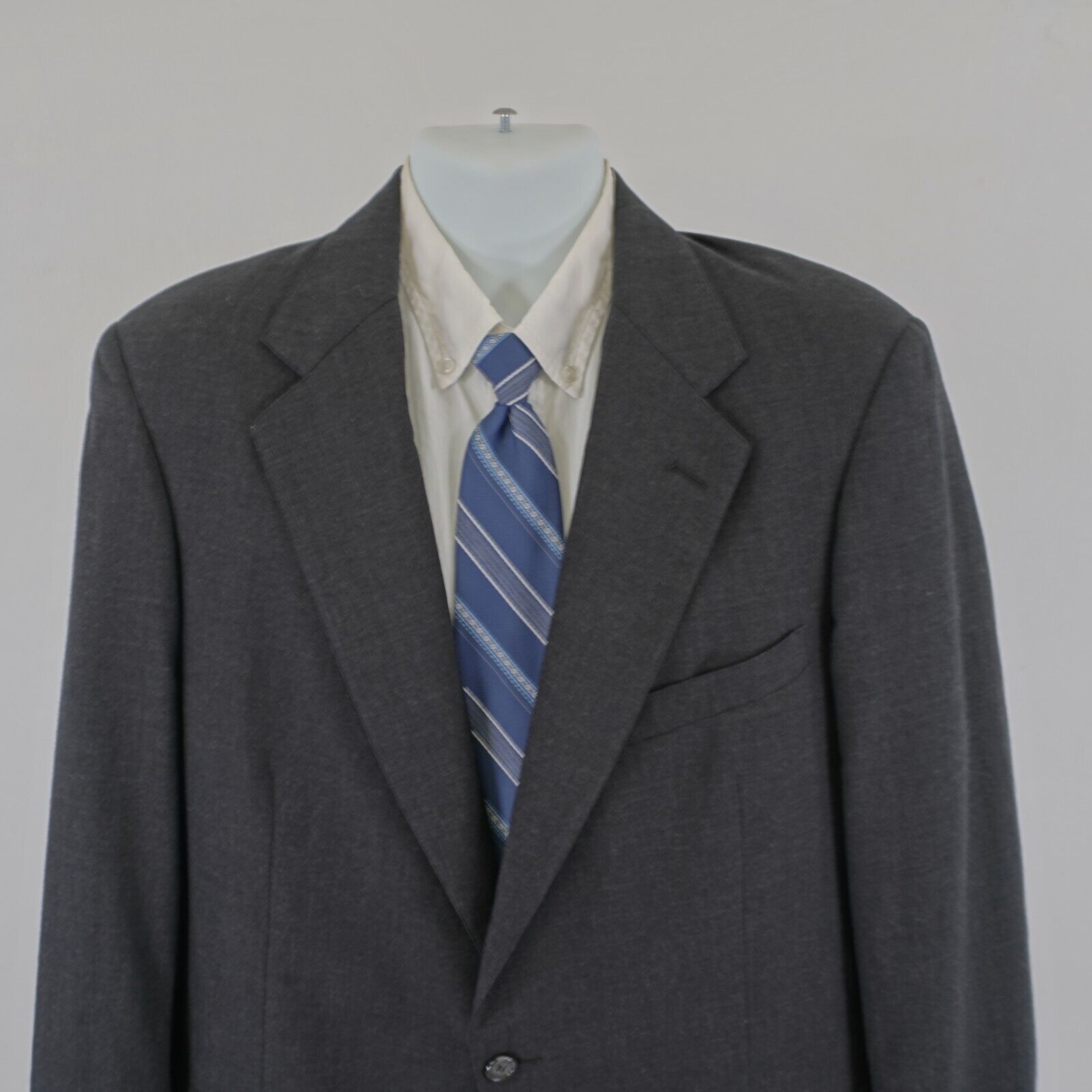 Jos. A. Bank Jos A Bank Executive Collection Gray Wool Blazer 42R 2 Butto Size 42R - 1 Thumbnail