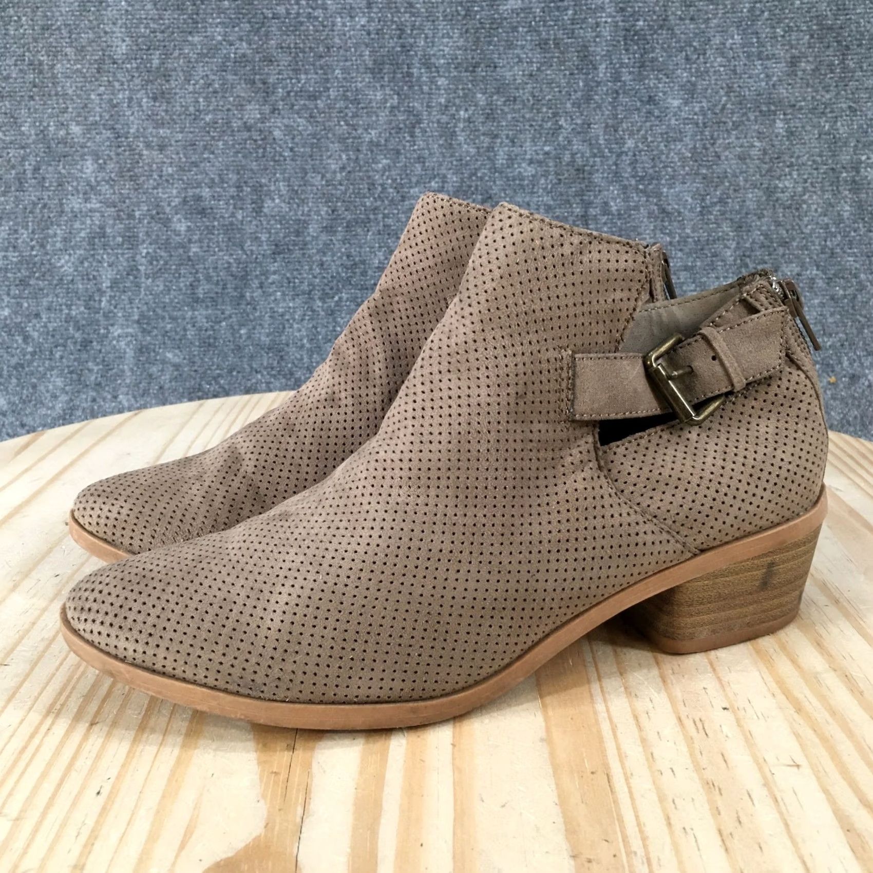 Dolce Vita DV Dolce Vita Boots Womens 8 Perforated Zip Buckle Ankle Bootie Taupe Fabric Boots Size US 8 / IT 38 - 7 Thumbnail