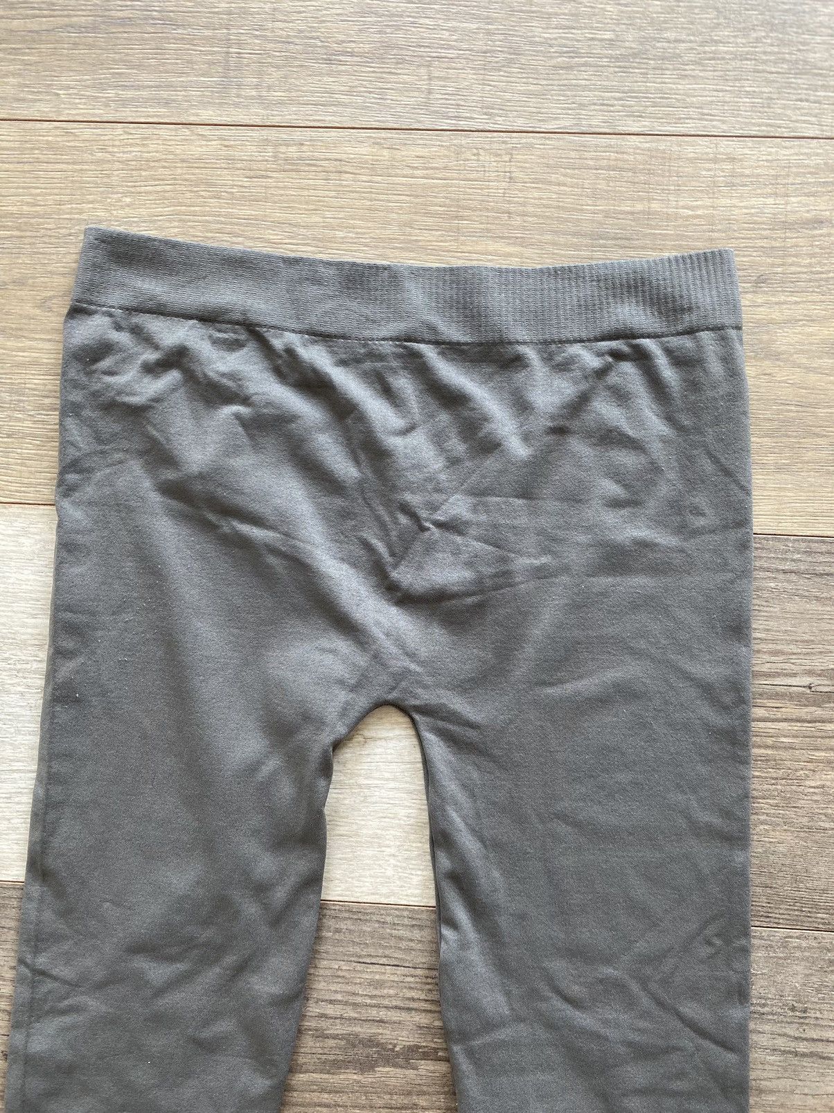 Other GRAY RUCHED CROPPED ANKLE LEGGINGS WITH RHINESTONES SIZE S Size 26" / US 2 / IT 38 - 8 Thumbnail