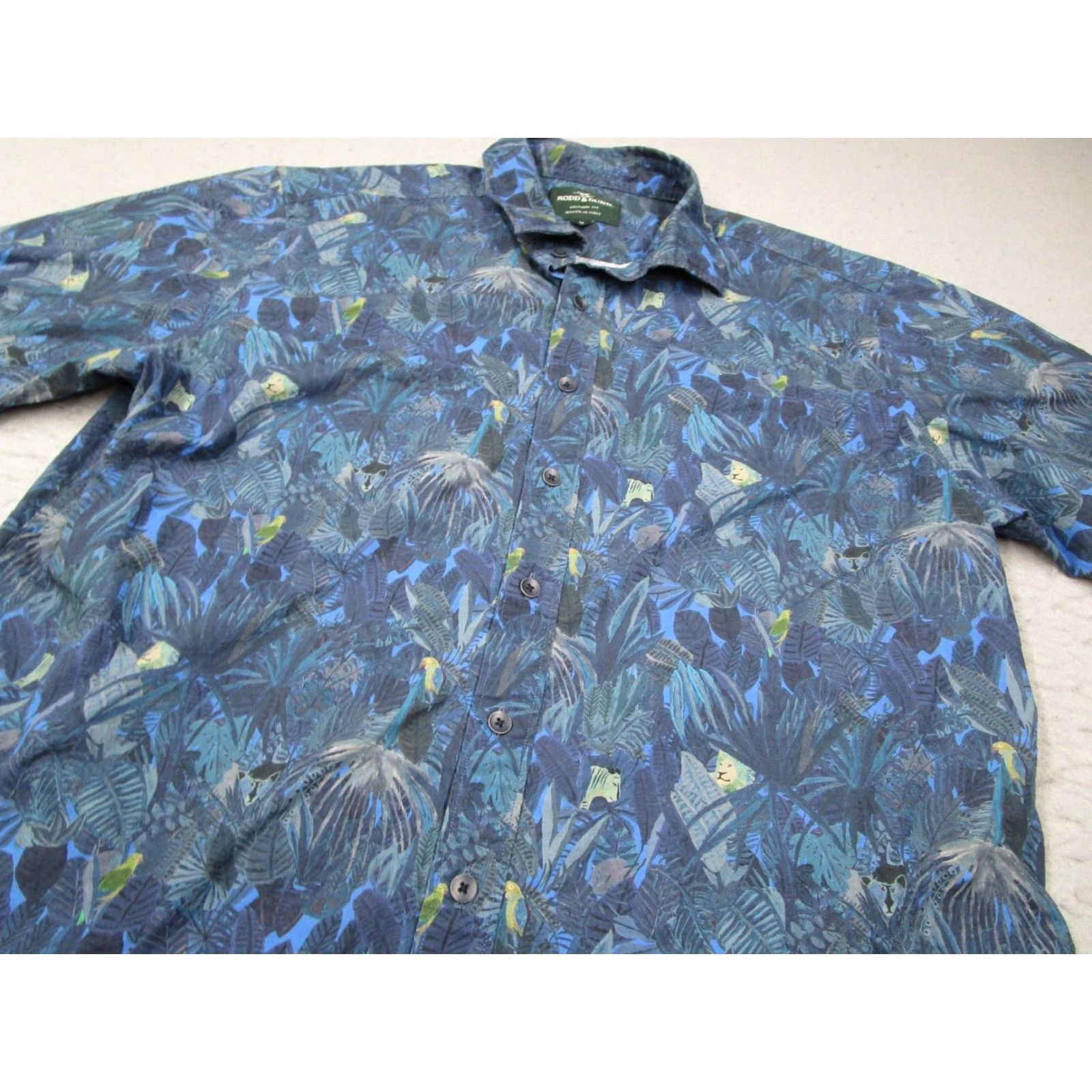 Rodd & Gunn Rodd Gunn Shirt Mens Medium Blue Floral ORIGINAL FIT Short Sleeve Button Up Hawaiian Animal AOP Casual Workwear Travel 2020s? Size US M / EU 48-50 / 2 - 2 Thumbnail