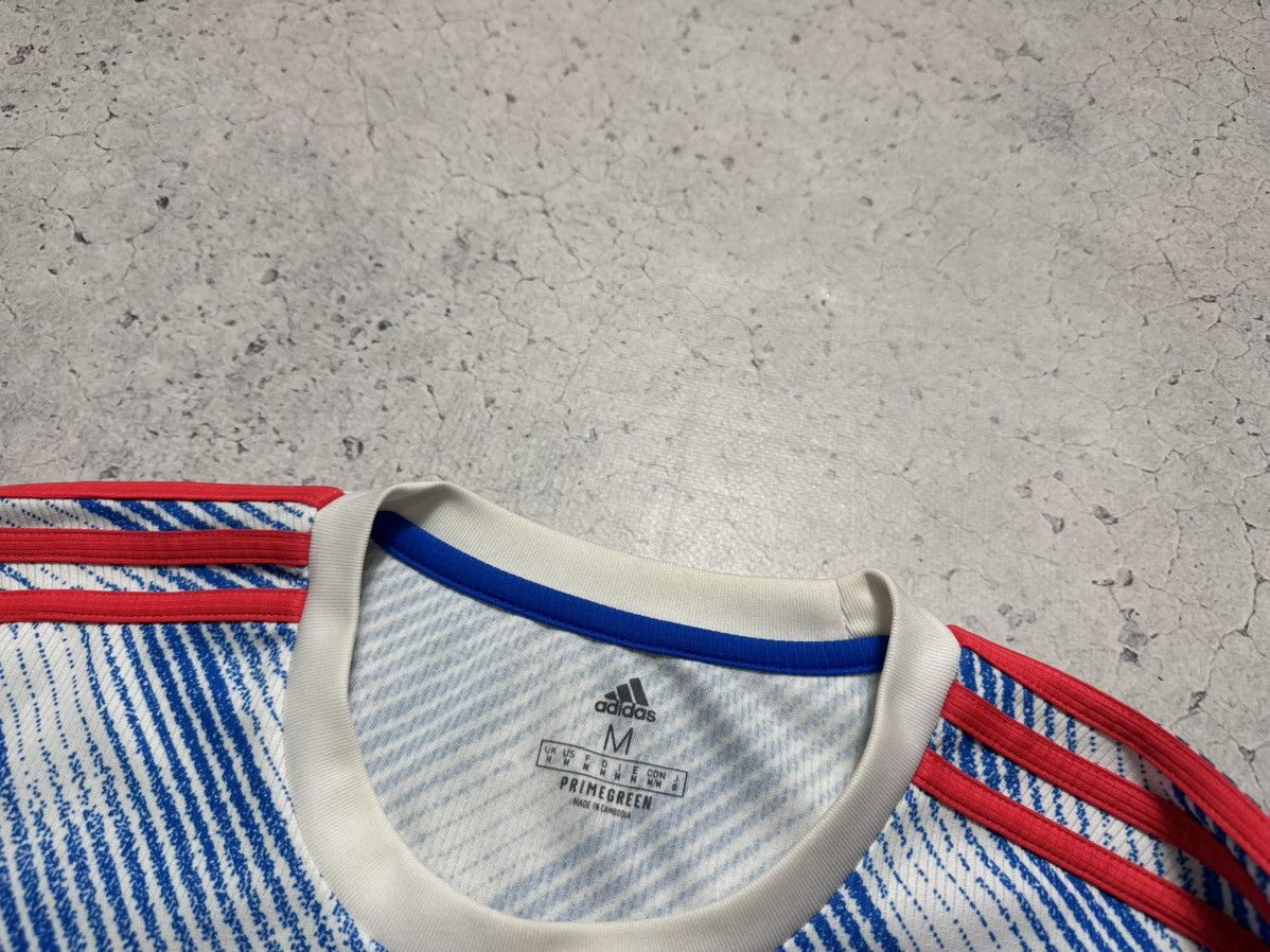 Adidas Adidas FC Manchester United 2021/2022 Vintage Soccer Jersey Size US M / EU 48-50 / 2 - 7 Thumbnail