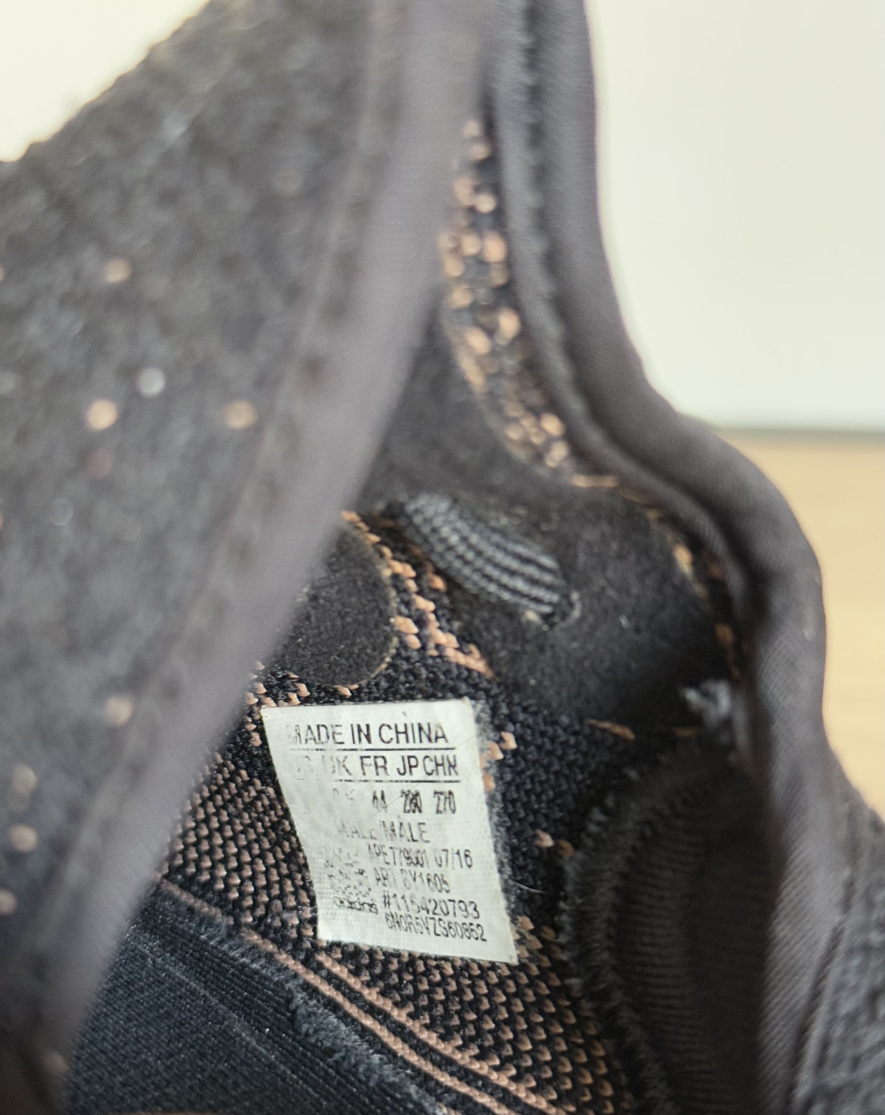 Adidas × Kanye West adidas Yeezy Boost 350 V2 Core Black Copper Size US 10 / EU 43 - 6 Thumbnail