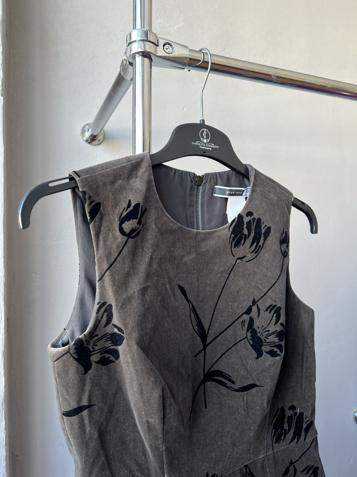 Max Mara SPORT MAX MARA CODE VELOUR FLOWERS ART WOMEN DRESS US 8 Size M / US 6-8 / IT 42-44 - 7 Thumbnail