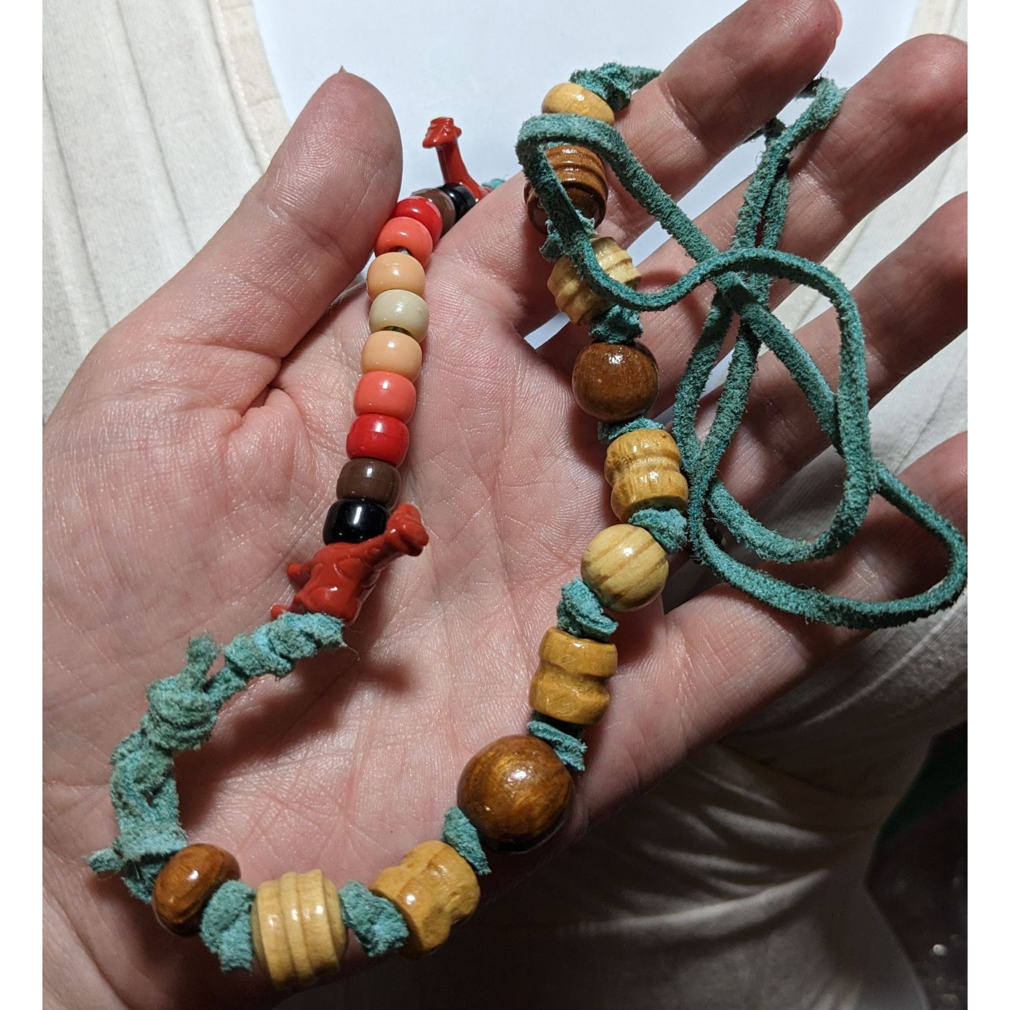 Other Handmade Rainbow Beaded Animal Necklace Size ONE SIZE - 6 Thumbnail