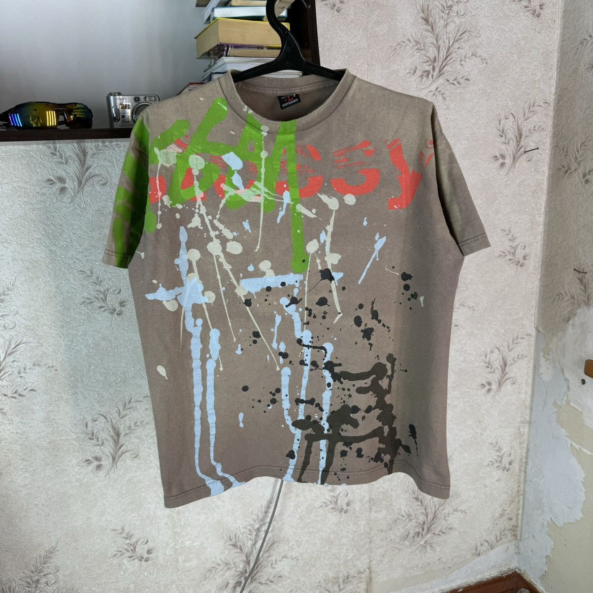 Stussy × Vintage Vintage Stussy T shirt 00s Grafity Beige Streetwear Skate L Size US L / EU 52-54 / 3 - 1 Thumbnail