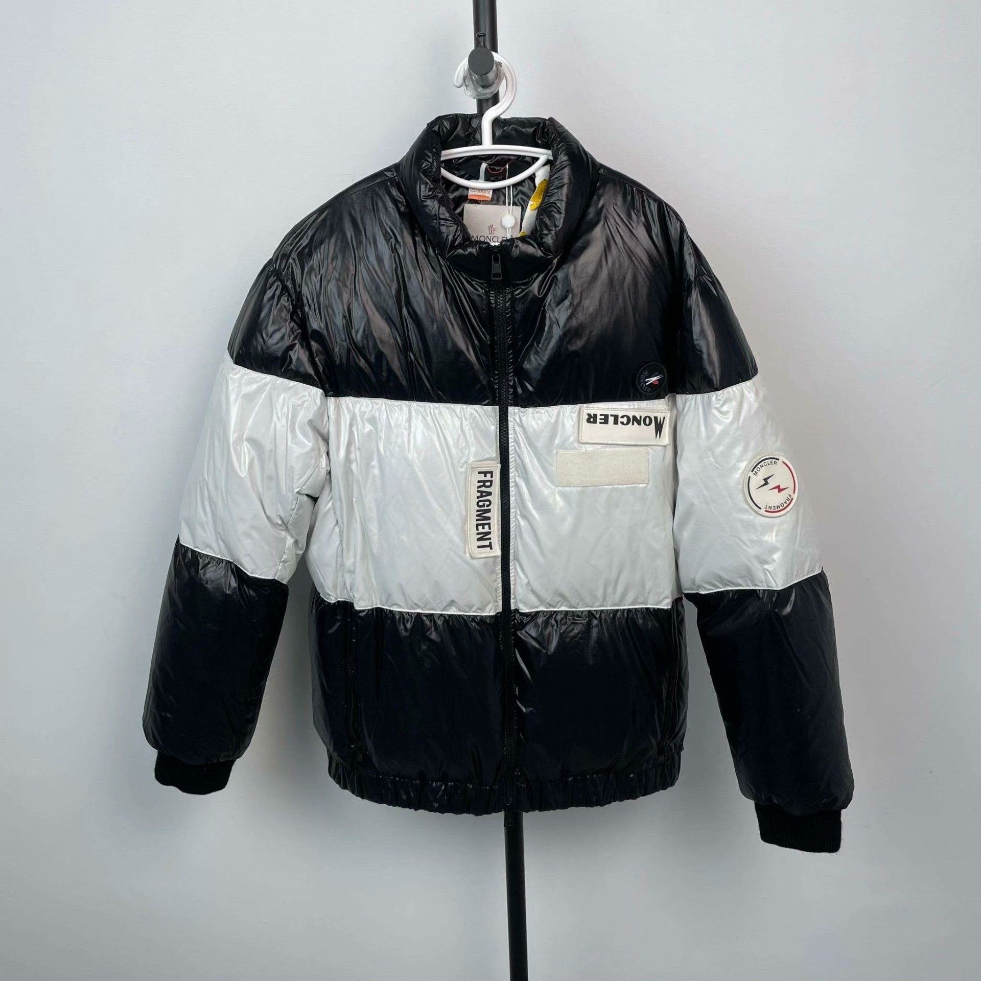Moncler Moncler Down Black Heavy Coat 4 Men Size US XS / EU 42 / 0 - 1 Thumbnail