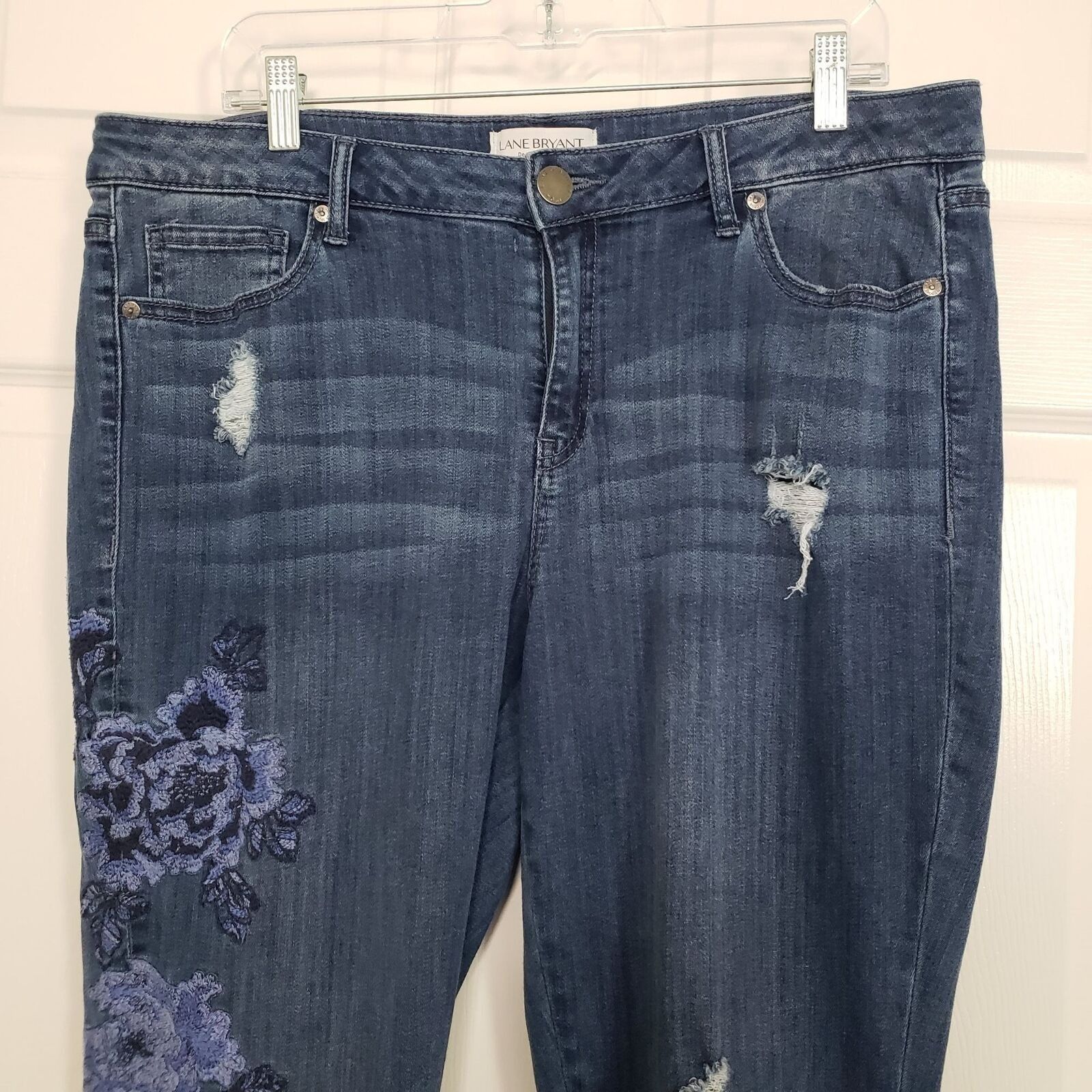 Designer Lane Bryant Embroidered Jeans Womens Plus Size 16 Floral Size 38" / US 16 / IT 52 - 2 Thumbnail