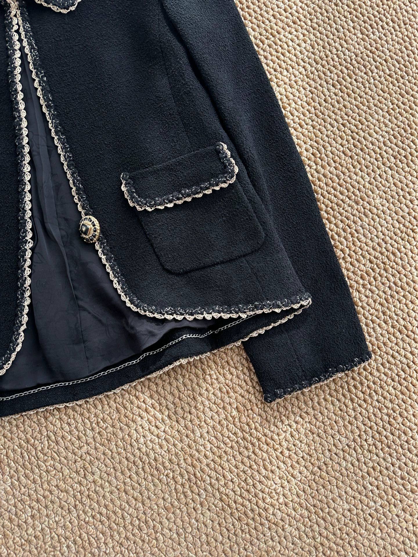 Chanel CHANEL 2013 wool blend gold lace waist jacket black Size XS / US 0-2 / IT 36-38 - 3 Thumbnail