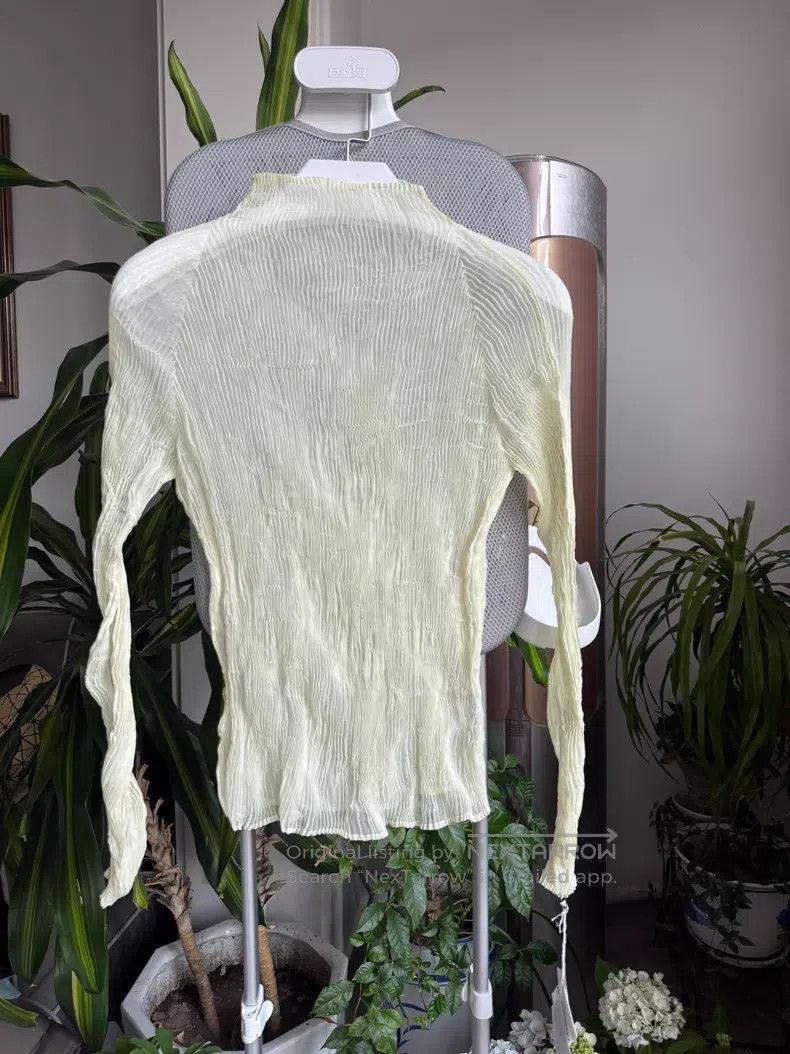 Issey Miyake Issey Miyake size:one size Yellow Long-Sleeve Top Size XXS / US 00 / IT 34 - 1 Thumbnail