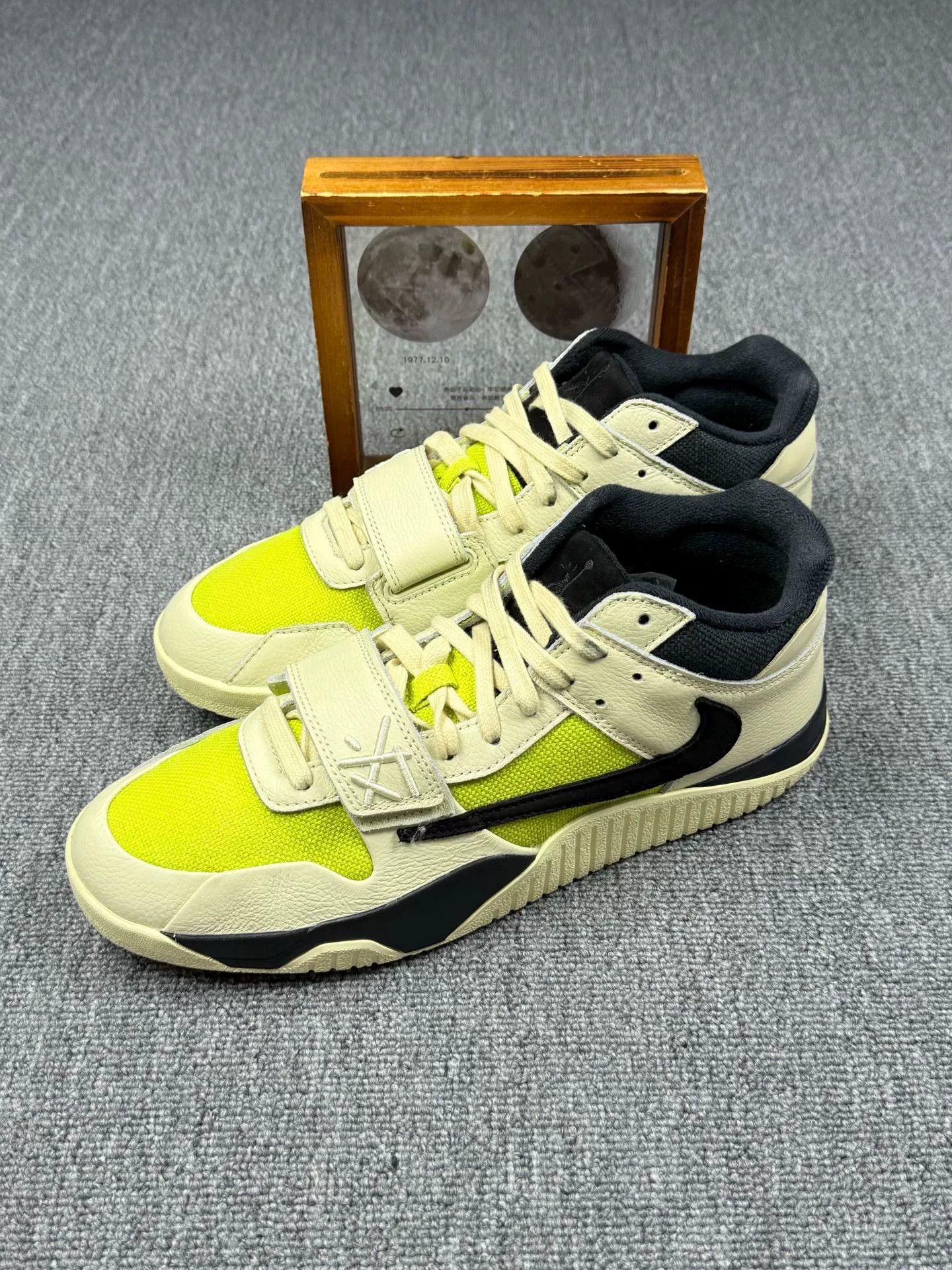 Travis Scott Travis Scott Green Lowtop Sneakers 13 Men Size US 13 / EU 46 - 1 Thumbnail