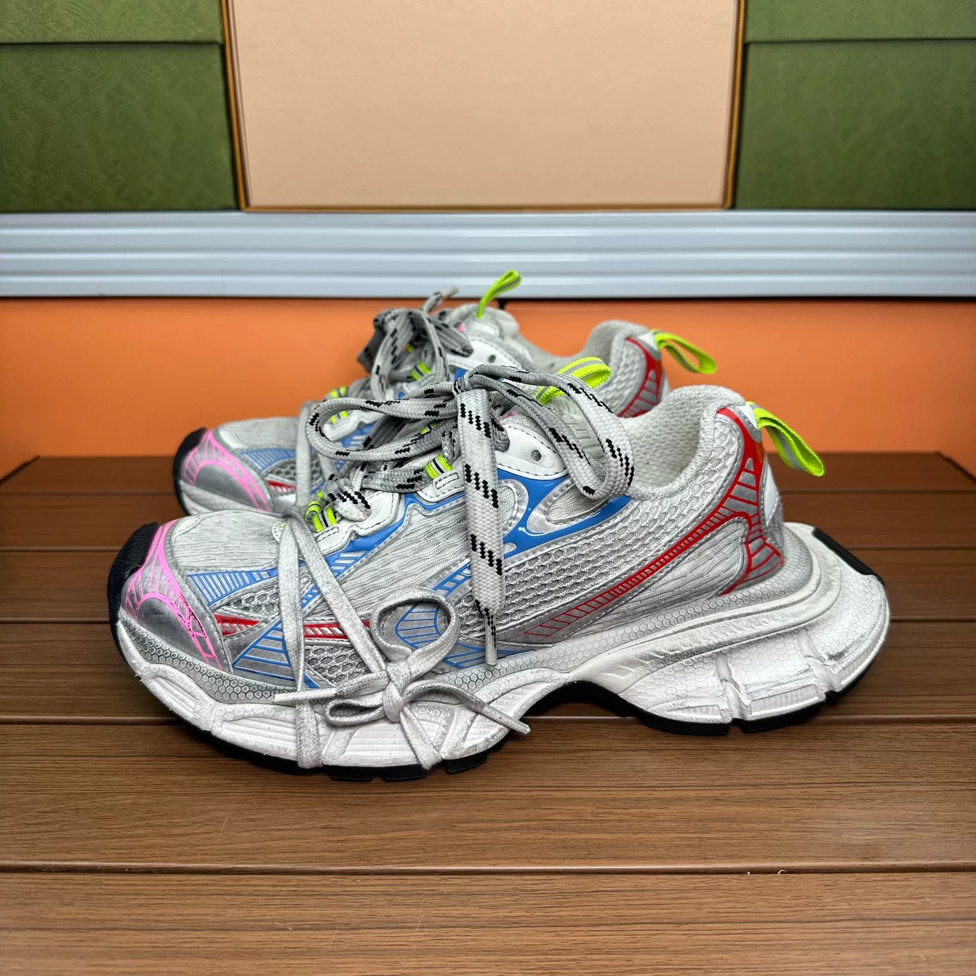 Balenciaga Balenciaga Distressed Multi Lowtop Sneakers it_37 Women Size US 7 / IT 37 - 1 Thumbnail