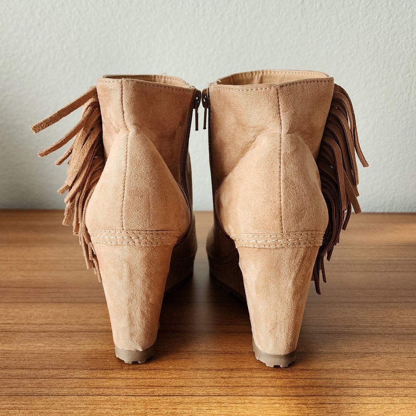 Designer Massini Faux Suede Fringe Wedge Ankle Boots Size US 8.5 / IT 38.5 - 3 Thumbnail
