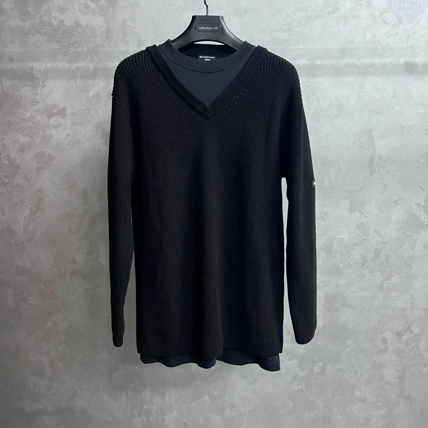 Balenciaga Balenciaga Black Logo V-Neck Layered Pullover Size US S / EU 44-46 / 1 - 1 Thumbnail