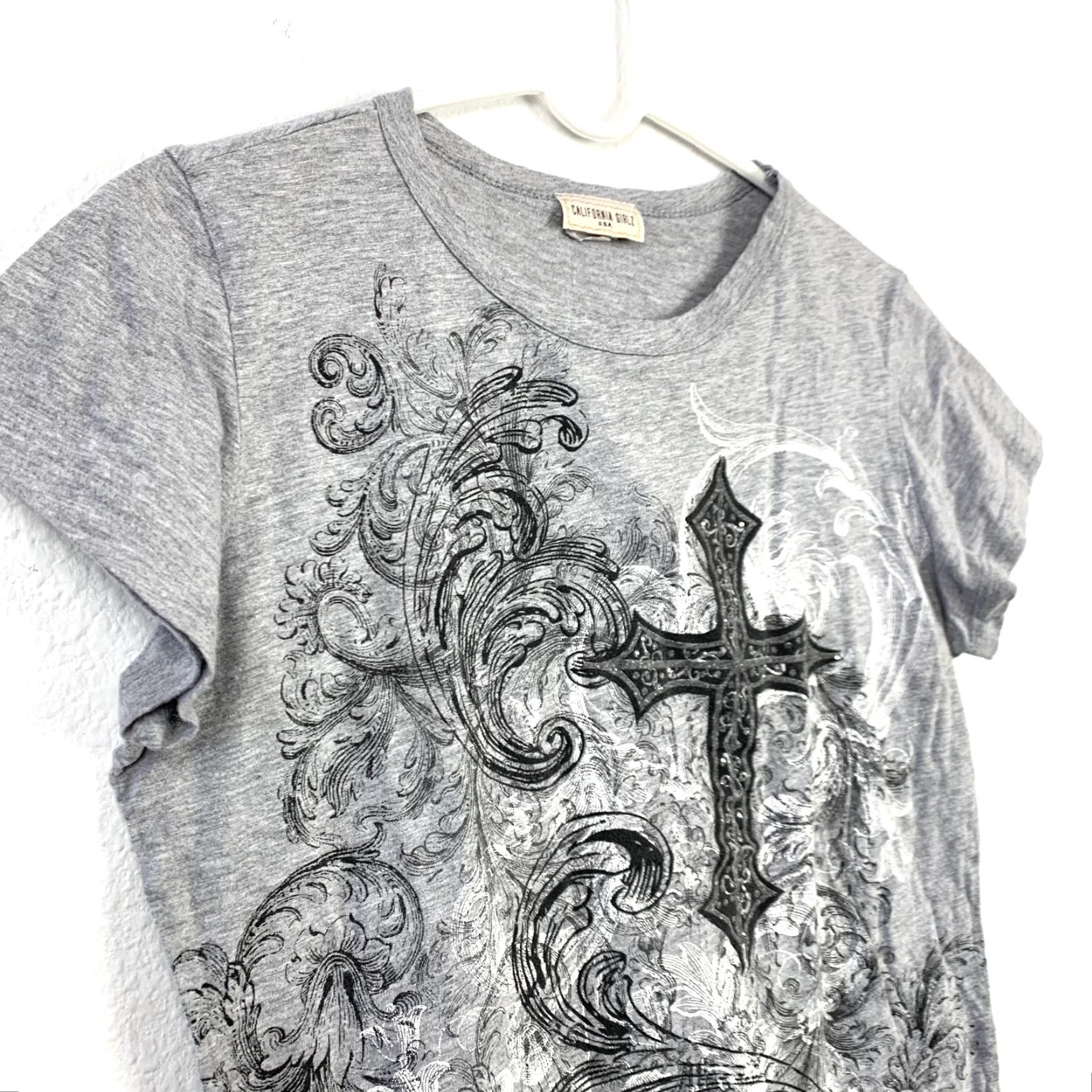 Vintage VINTAGE California Girlz T-Shirt Gray Short Sleeve Y2K Bling Cross Tee Large Size L / US 10 / IT 46 - 2 Thumbnail
