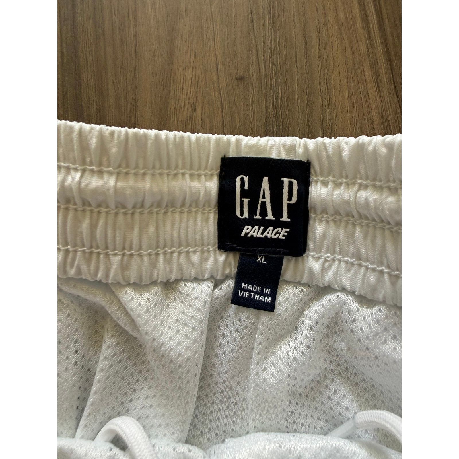 Gap Palace x Gap 2024 Boardshort White Green NWT Size US 36 / EU 52 - 8 Thumbnail