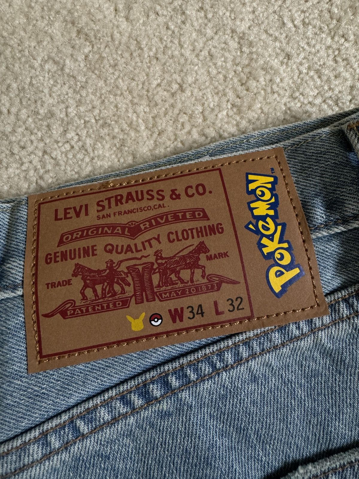 Levi's × Pokemon New Levi’s x Pokemon Pikachu 551 Size US 34 / EU 50 - 7 Thumbnail