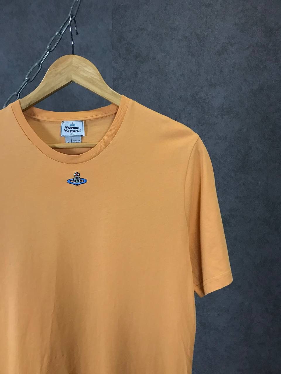 Vivienne Westwood Vivienne Westwood luxury designer center logo tee Size US S / EU 44-46 / 1 - 2 Thumbnail