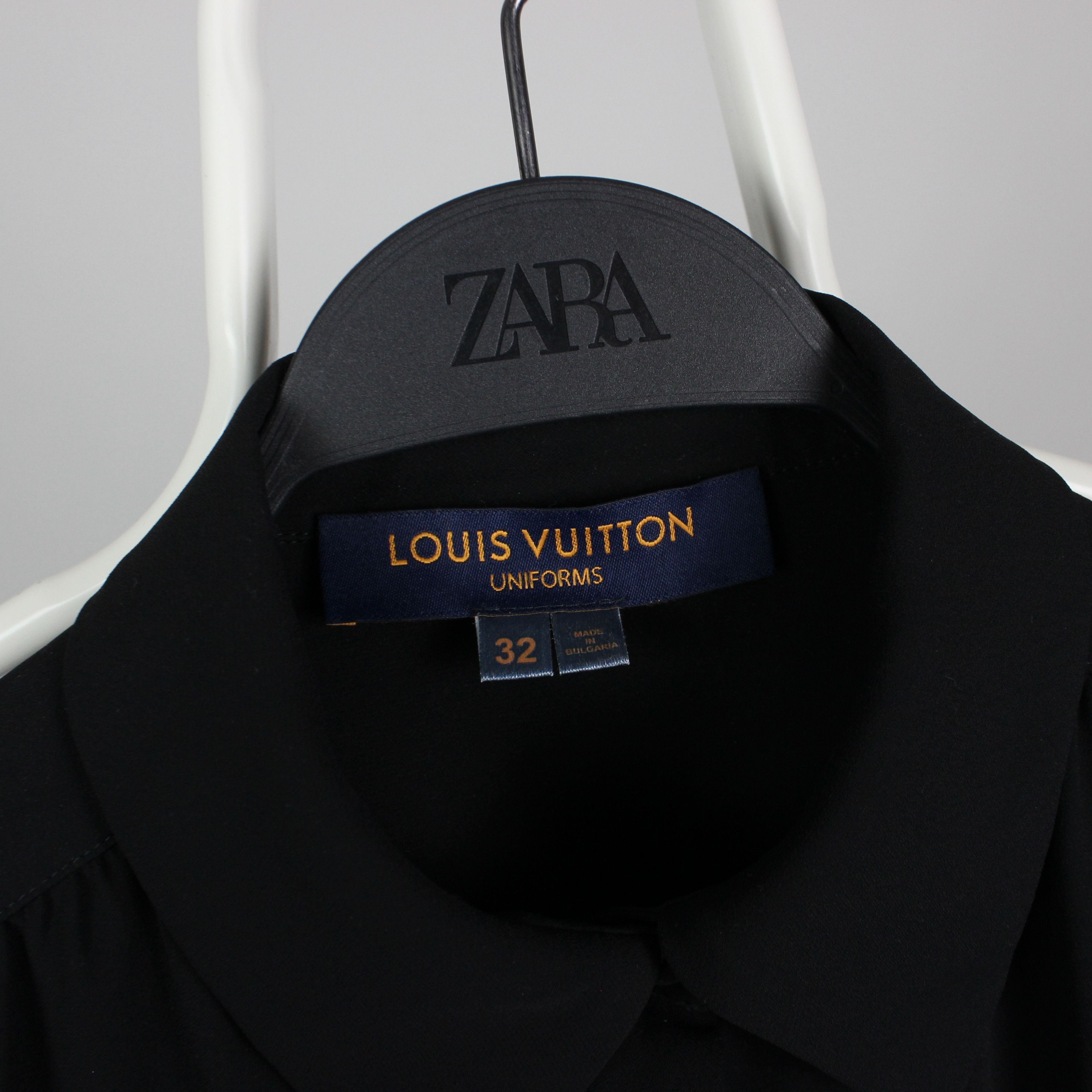 Louis Vuitton LV Louis Vuitton uniform shirt women black 32 34 Size XS / US 0-2 / IT 36-38 - 4 Thumbnail
