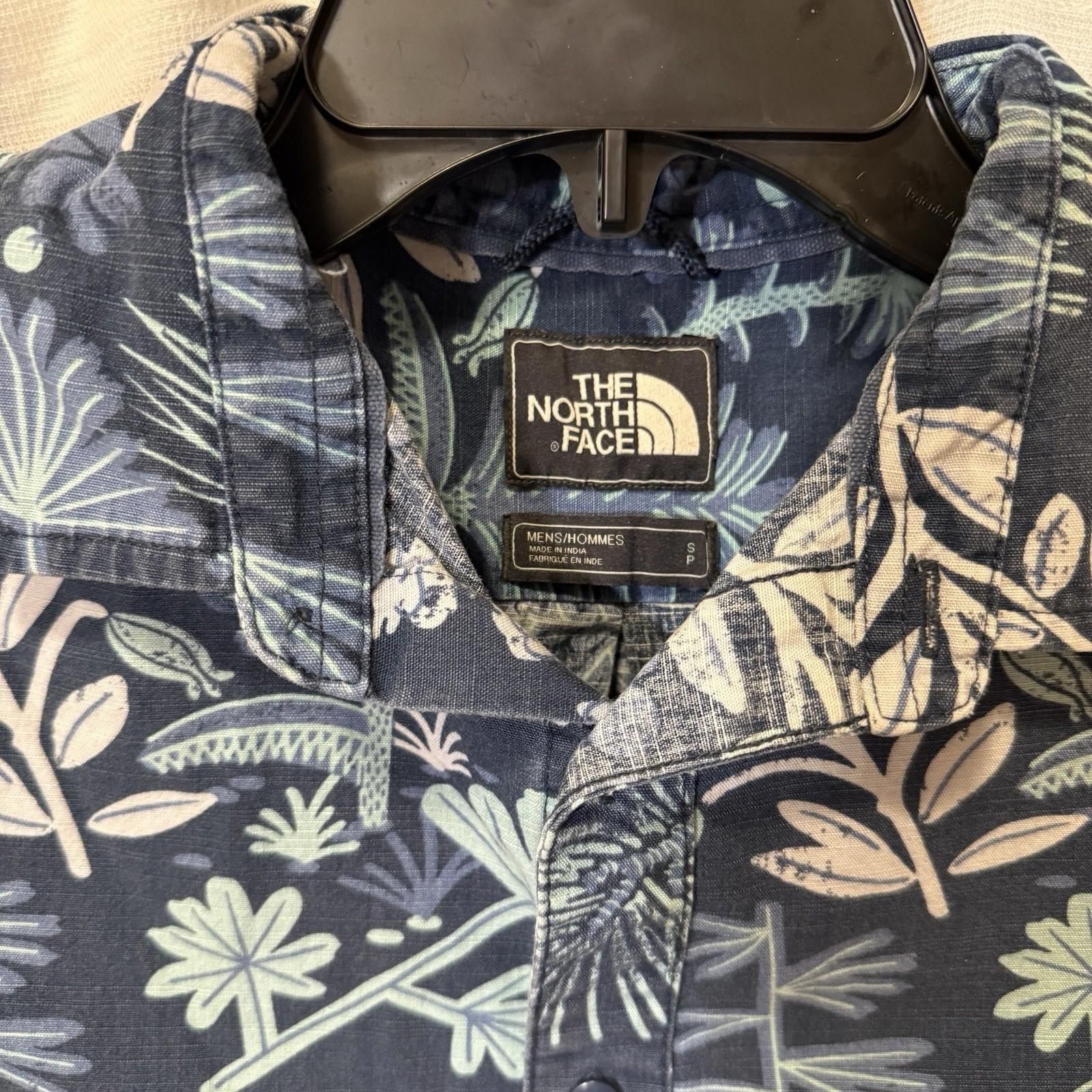 The North Face North Face Blue Hawaiian Baytrail Shirt 100% Cotton Mens S Size US S / EU 44-46 / 1 - 3 Thumbnail