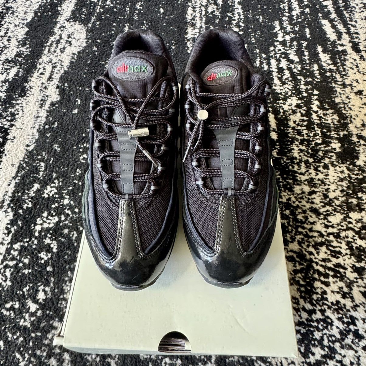 Undefeated Nike Air Max SP Undefeated Black Size US 10 / EU 43 - 1 Thumbnail