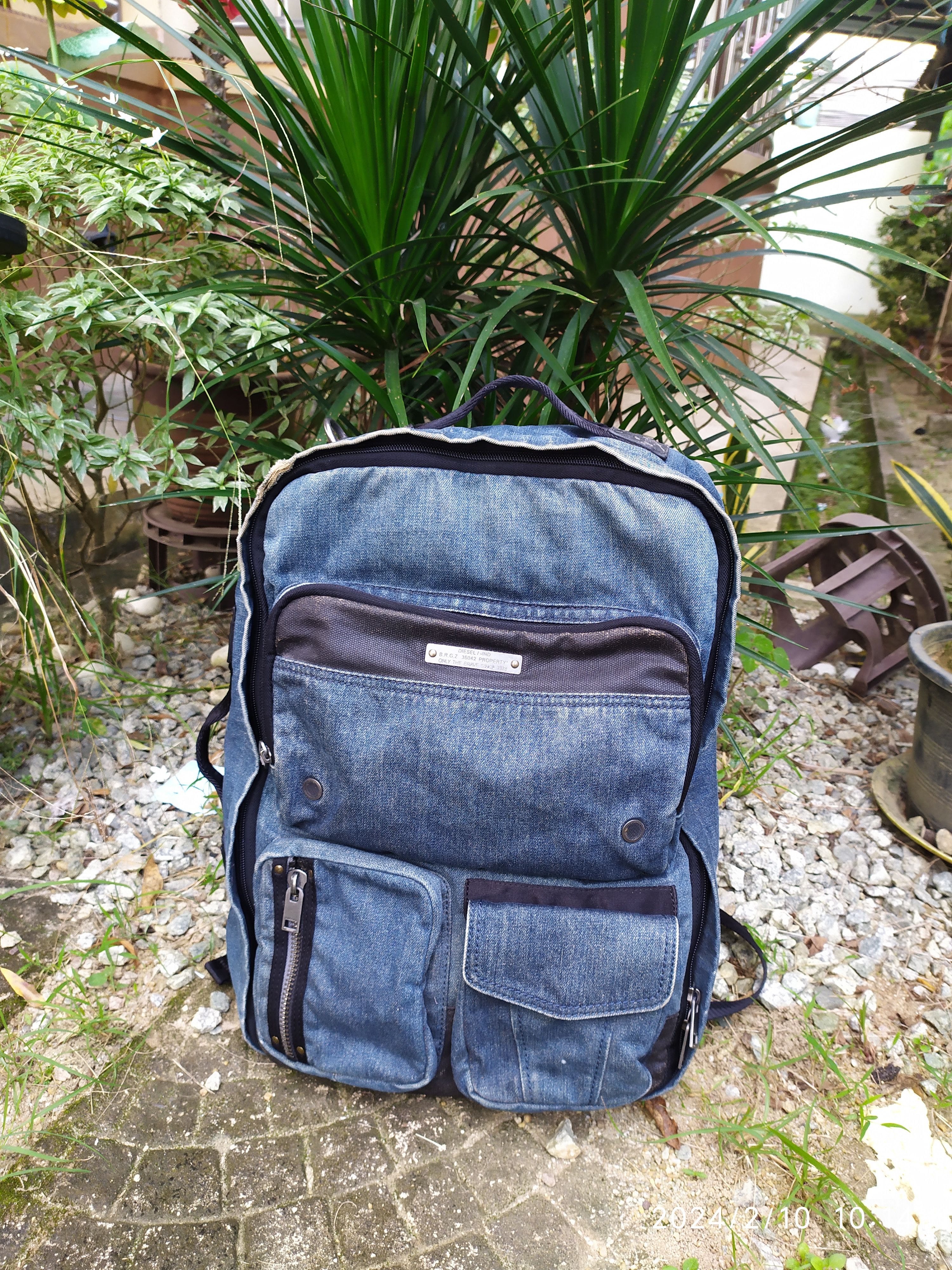 20471120 × Beauty Beast × Diesel Vintage Diesel jeans Backpack Size ONE SIZE - 1 Thumbnail