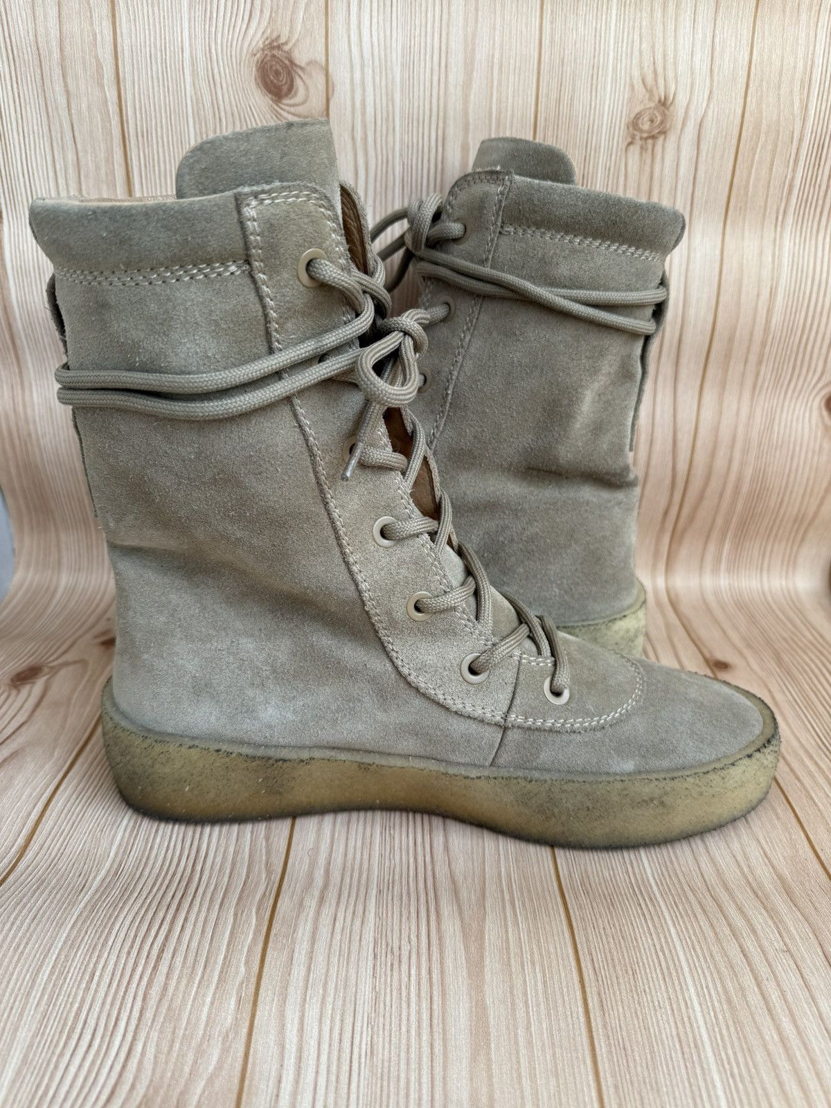 Yeezy Crepe suede boots Size US 10 / EU 43 - 13 Thumbnail