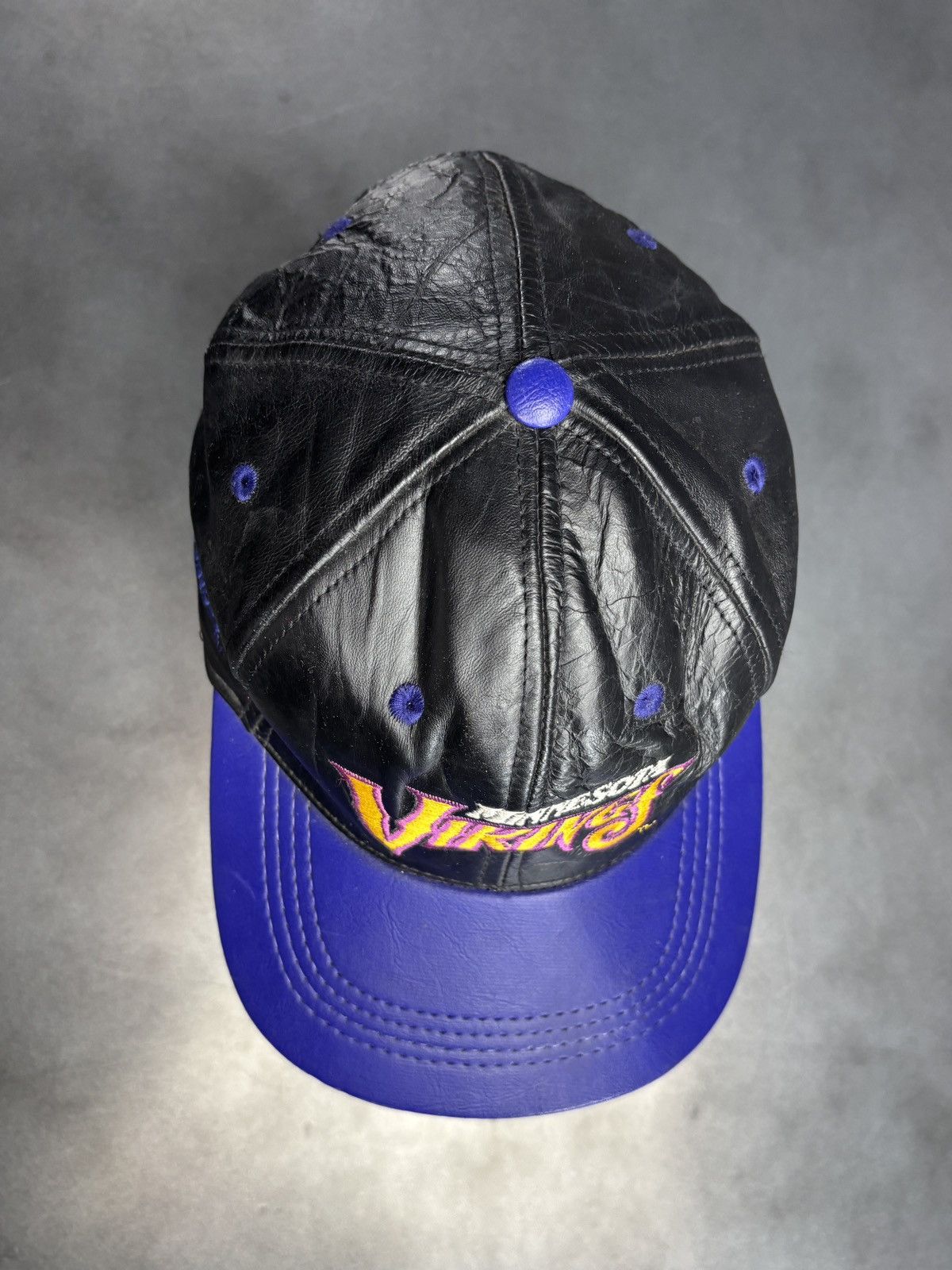 Leather × Vintage 1990s Leather Hat Vintage Minnesota Vikings NFL Snapback 90s Size ONE SIZE - 4 Thumbnail