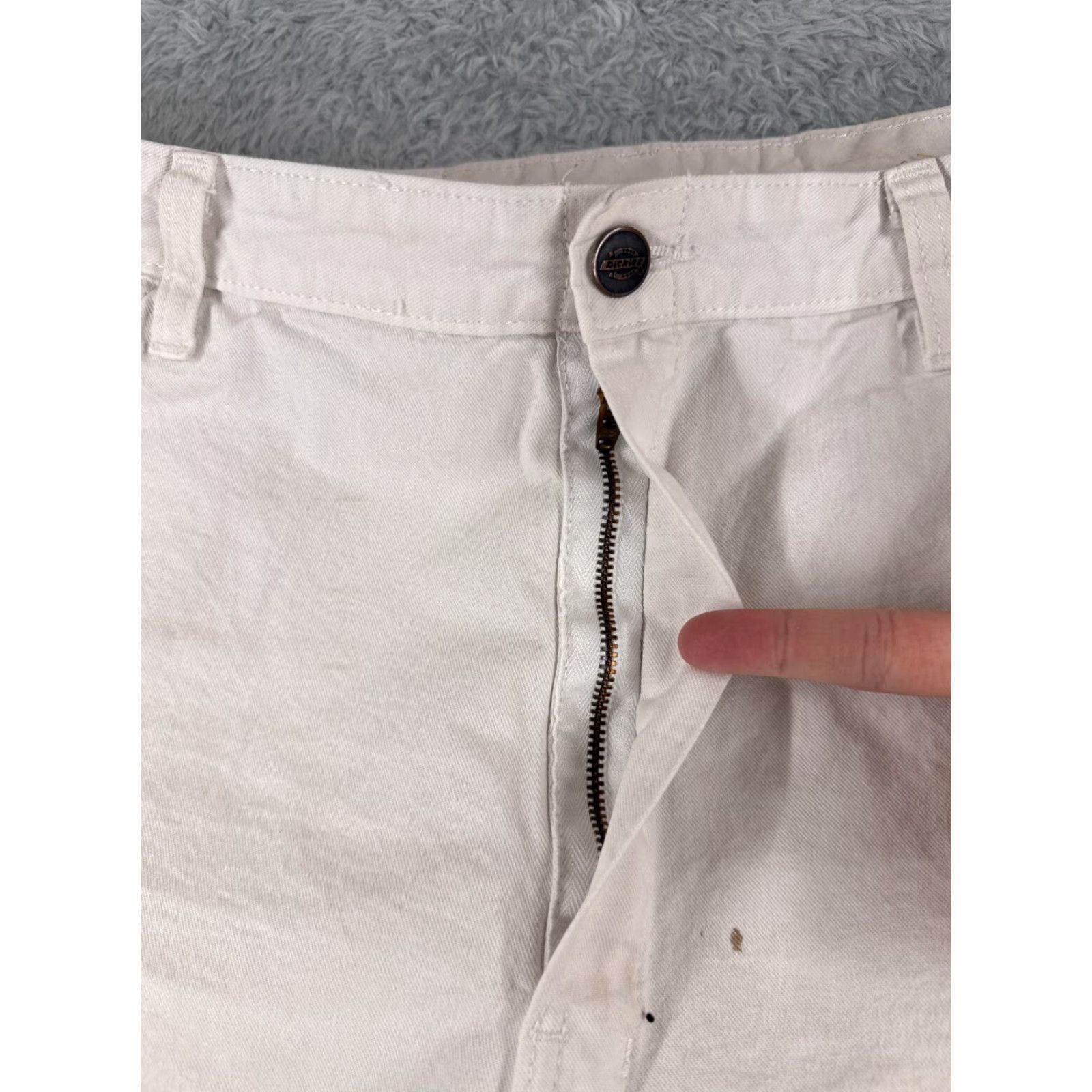 Dickies Dickies Carpenter Pants White 38 Adult Men Denim Workwear 5-Pocket Regular Straight Cotton Pants Mens 36x27 Thread: Paint, Logo, Vintage: No Size US 38 / EU 54 - 5 Thumbnail