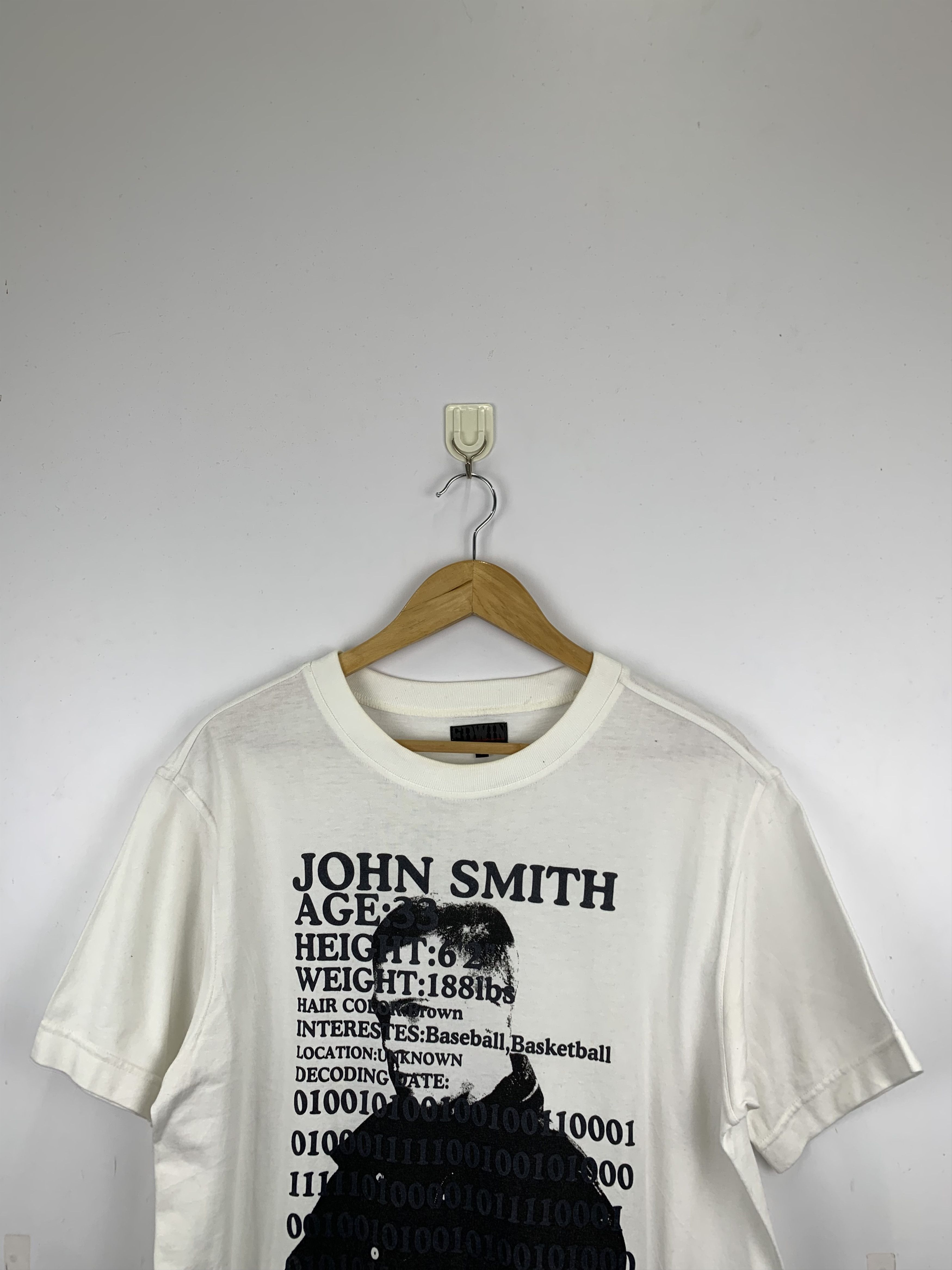 Vintage Vintage Mr & Mrs Smith Action Movie T Shirt TA0071 Size US L / EU 52-54 / 3 - 4 Thumbnail