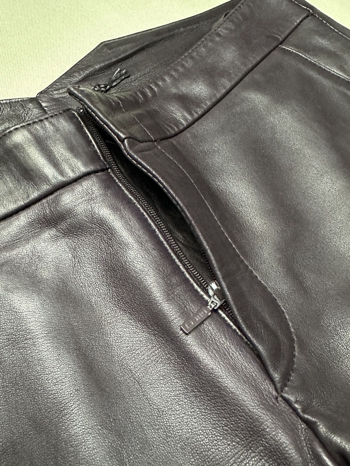 Gucci Gucci Fall 1996 by Tom Ford Leather Flared Pants Size 27" / US 4 / IT 40 - 5 Thumbnail