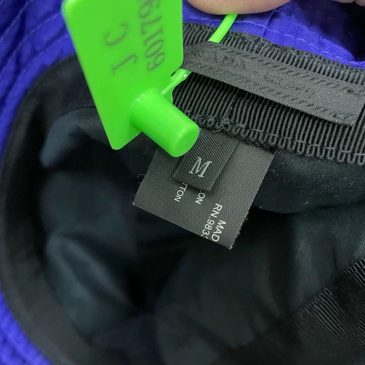 Prada PRADA Triangle Logo Bucket Hat Size ONE SIZE - 3 Thumbnail