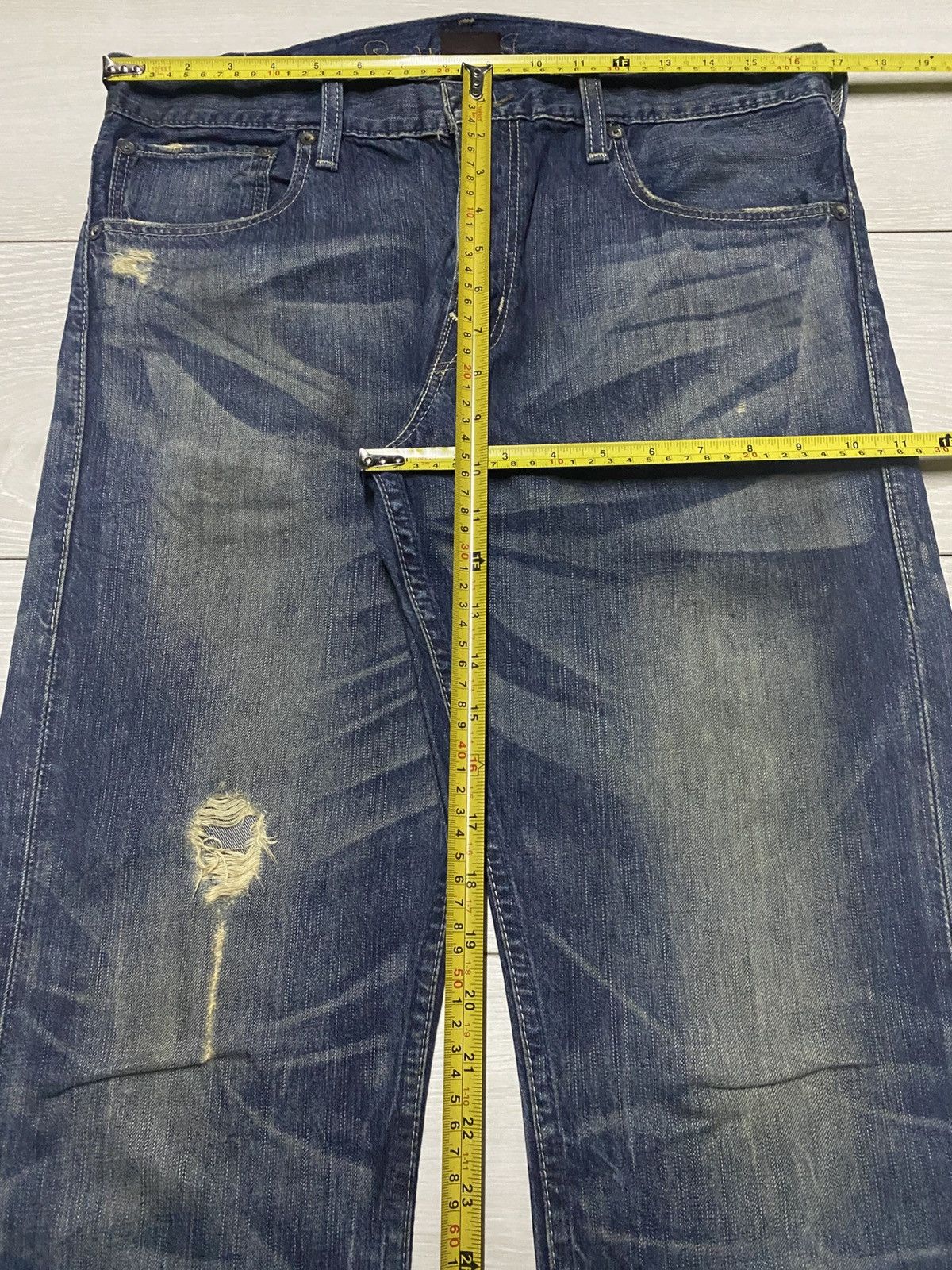 Levi's Levis 202 Vietnam Crazy Wash Distressed Buckle Back Jeans Size US 33 - 16 Thumbnail