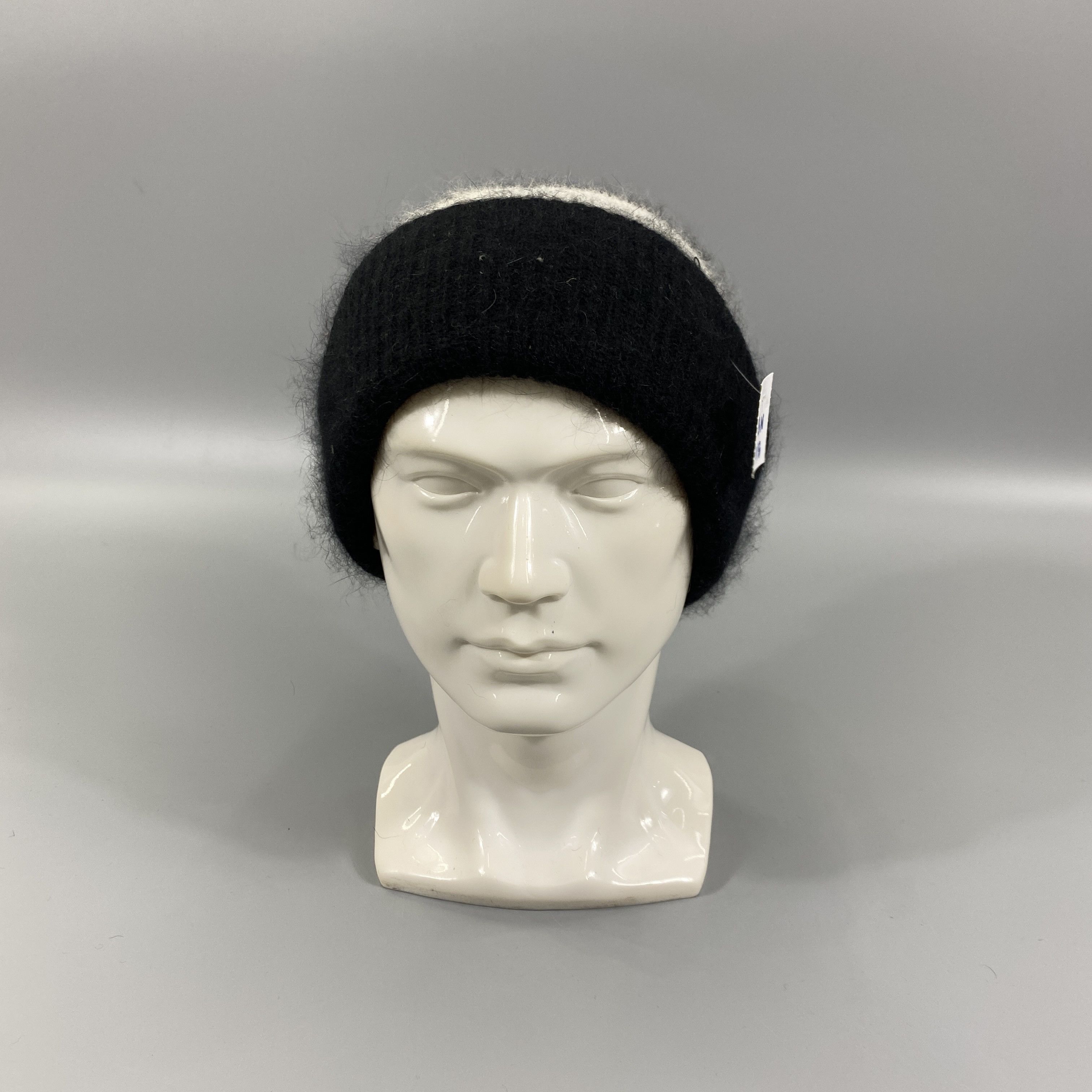 Japanese Brand Black And White Snow Cap Hat -BN918 Size ONE SIZE - 2 Thumbnail
