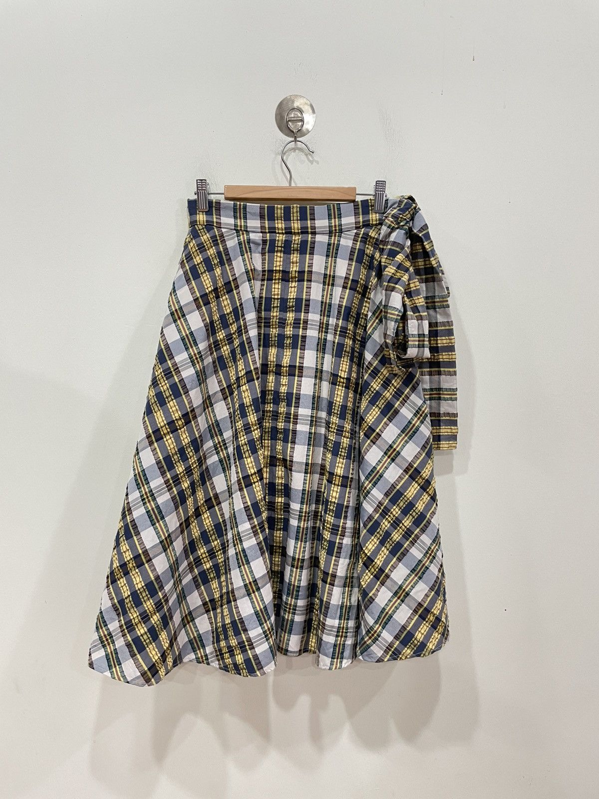 JW Anderson × Uniqlo JW Anderson X Uniqlo Skirt Size 26" / US 2 / IT 38 - 1 Thumbnail