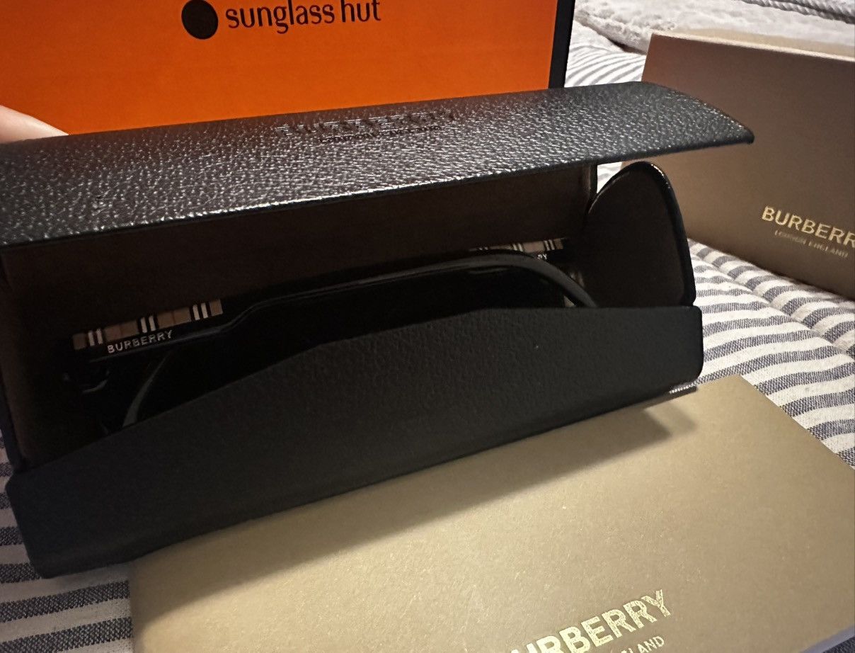 Burberry Burberry Sunglasses Camron BE4318 Size ONE SIZE - 8 Thumbnail