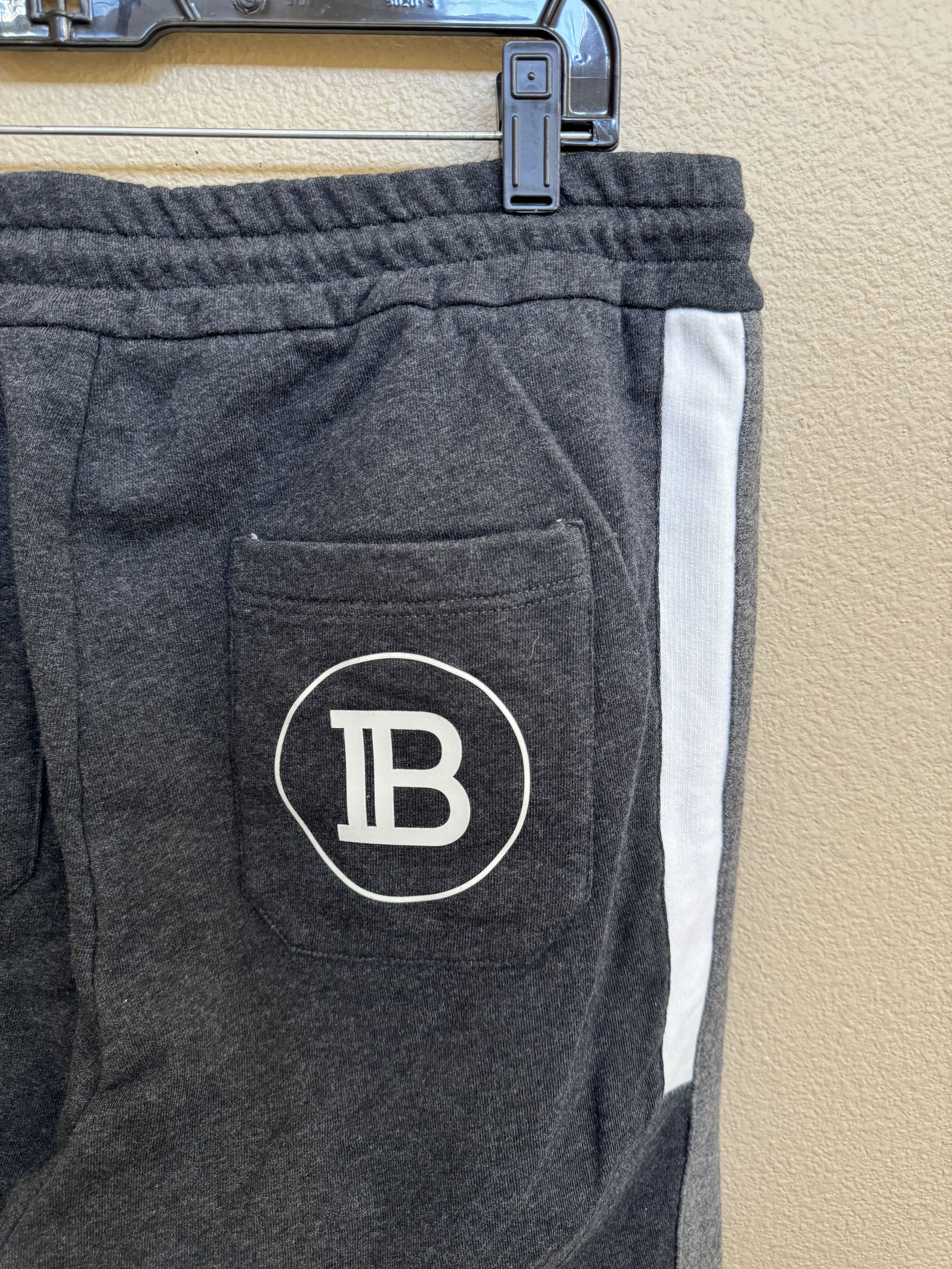 Balmain Balmain Logo Pocket Ribbed Gray Sweatpants Size XXL Size US 36 / EU 52 - 3 Thumbnail