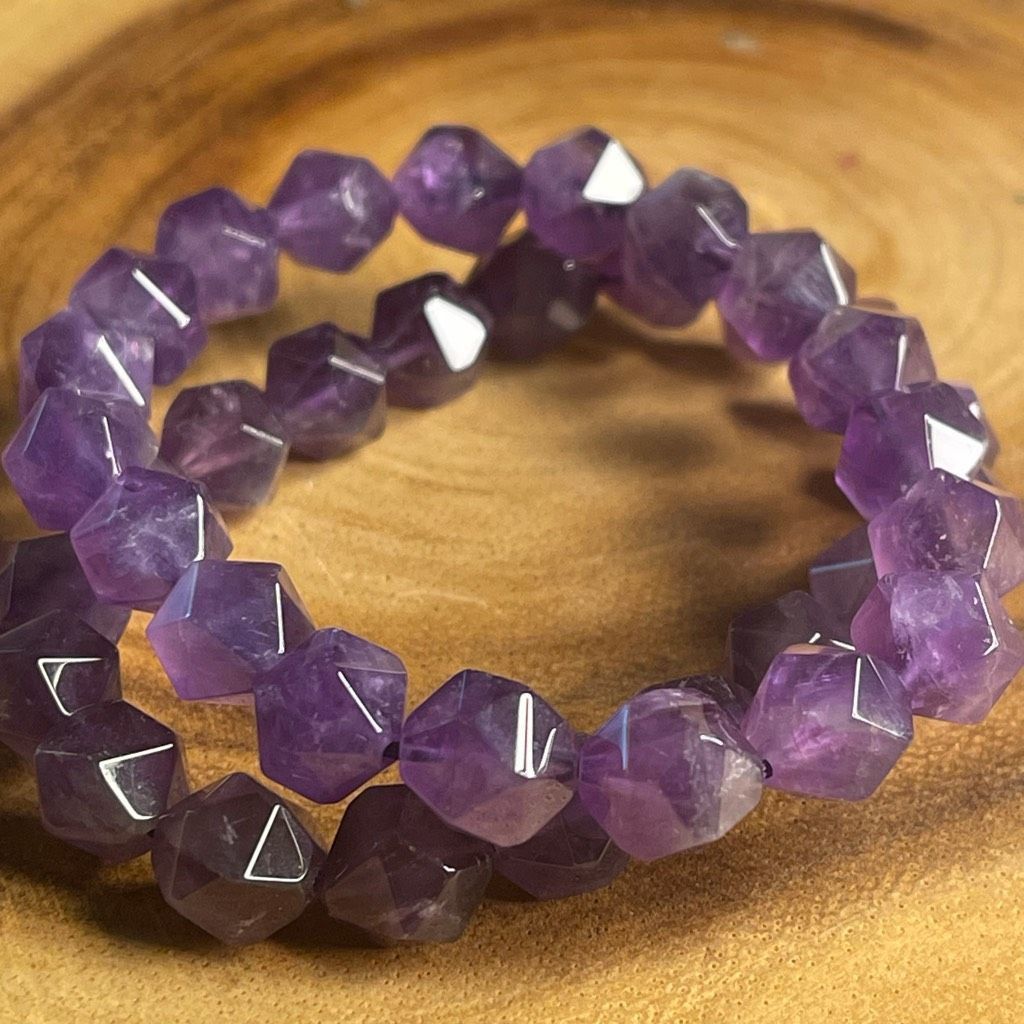 Other Amethyst purple diamond stretch beaded bracelet 7” crystal healing beads 8mm ONE NEW Size ONE SIZE - 1 Thumbnail