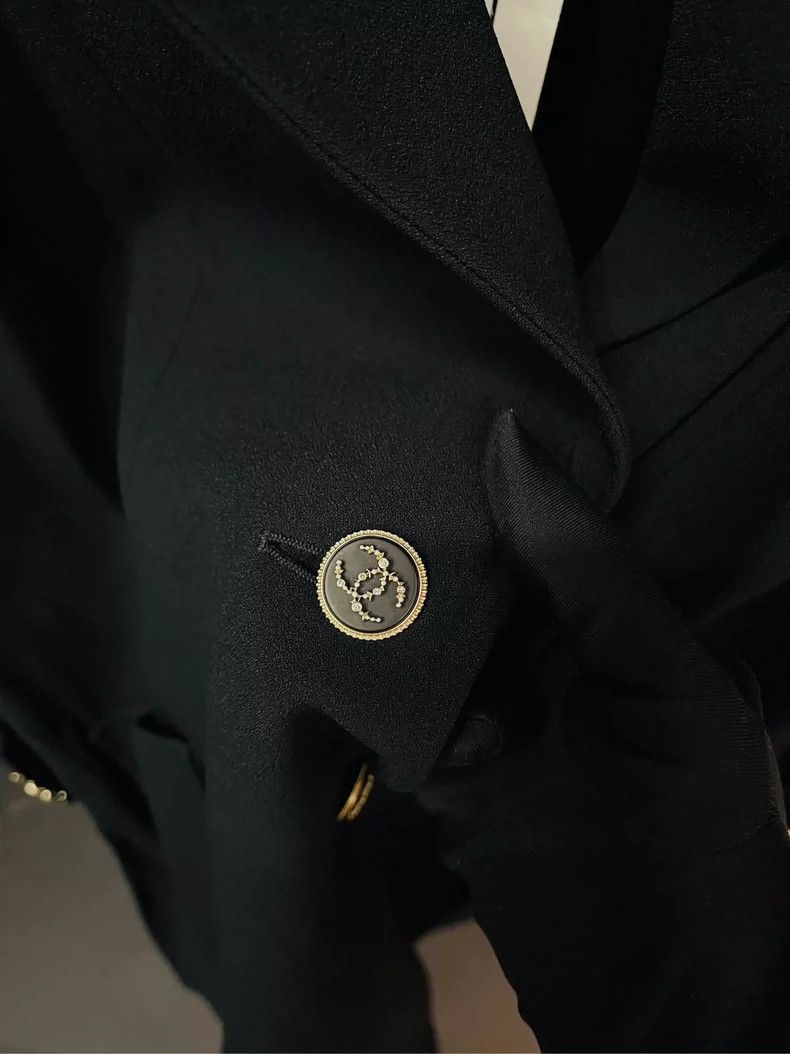 Chanel Chanel Windbreaker leather chain jacket 2504-Nextarrow Size XS / US 0-2 / IT 36-38 - 3 Thumbnail